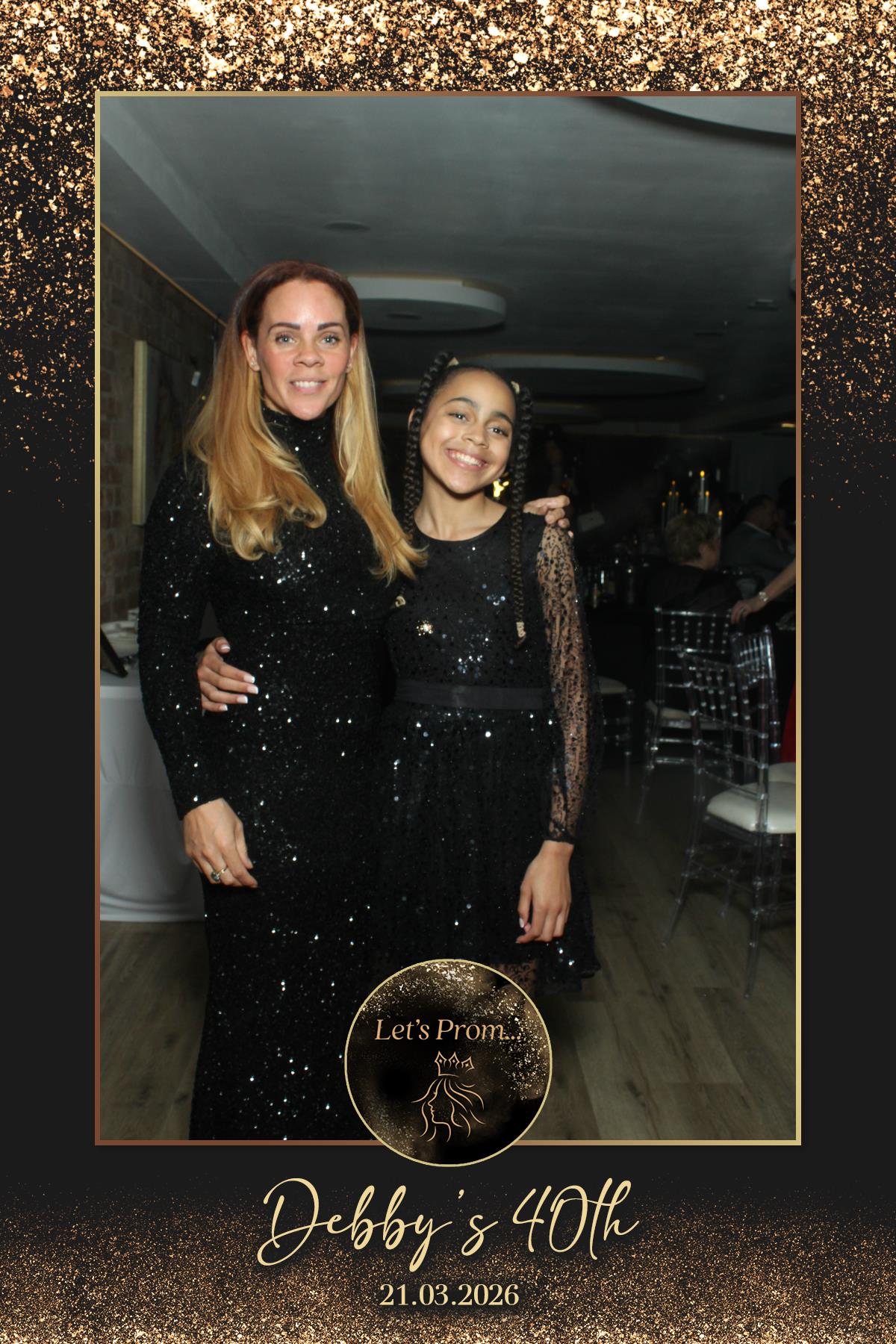 Debby's 40th Birthday | View more photos from the event at gallery.liverpoolselfiemirror.co.uk/u/LiverpoolSelfieMirror/Debbys-40th-Birthday