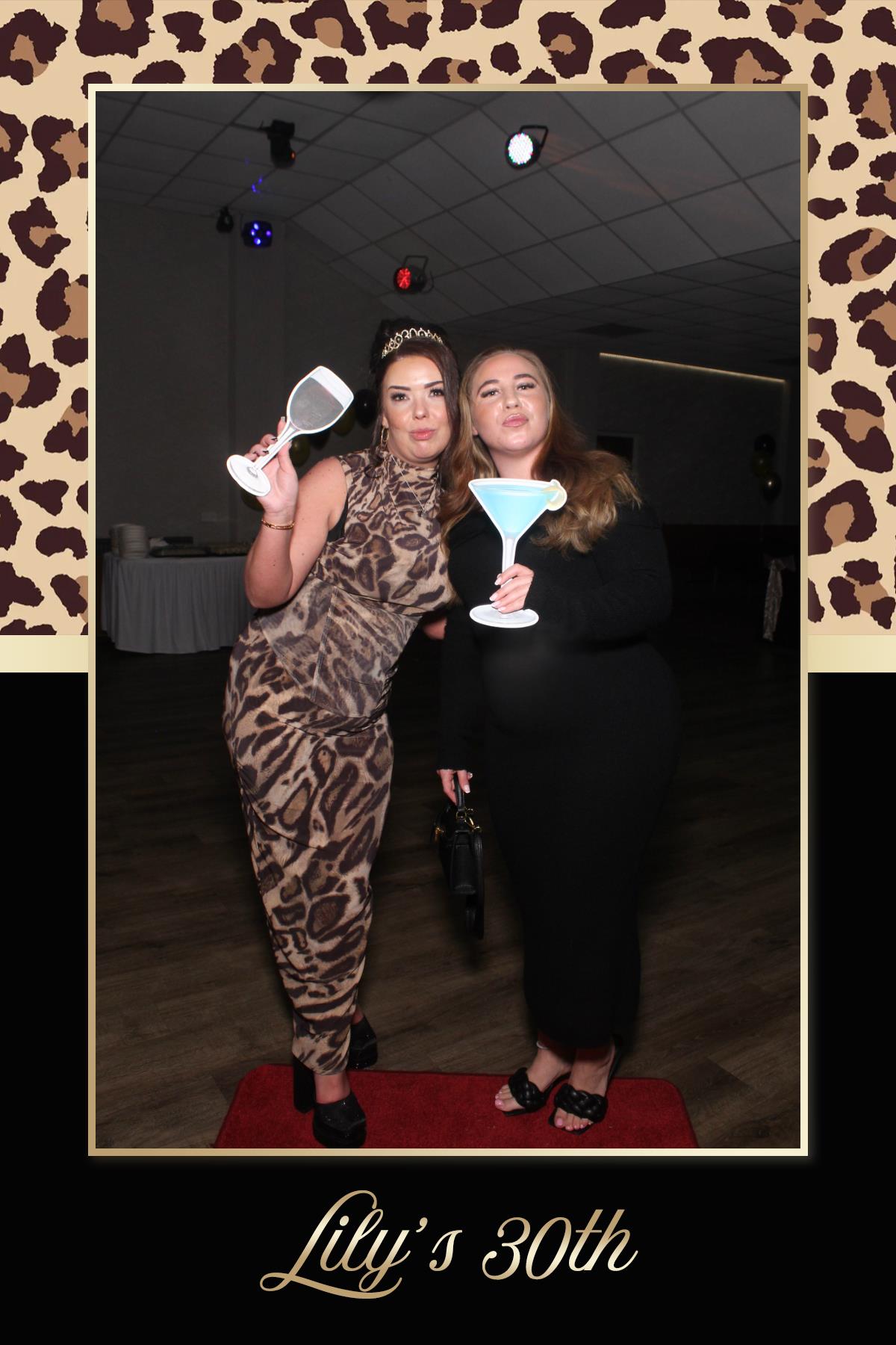 Lily's 30th Birthday | View more photos from the event at gallery.liverpoolselfiemirror.co.uk/u/LiverpoolSelfieMirror/Lilys-30th-Birthday