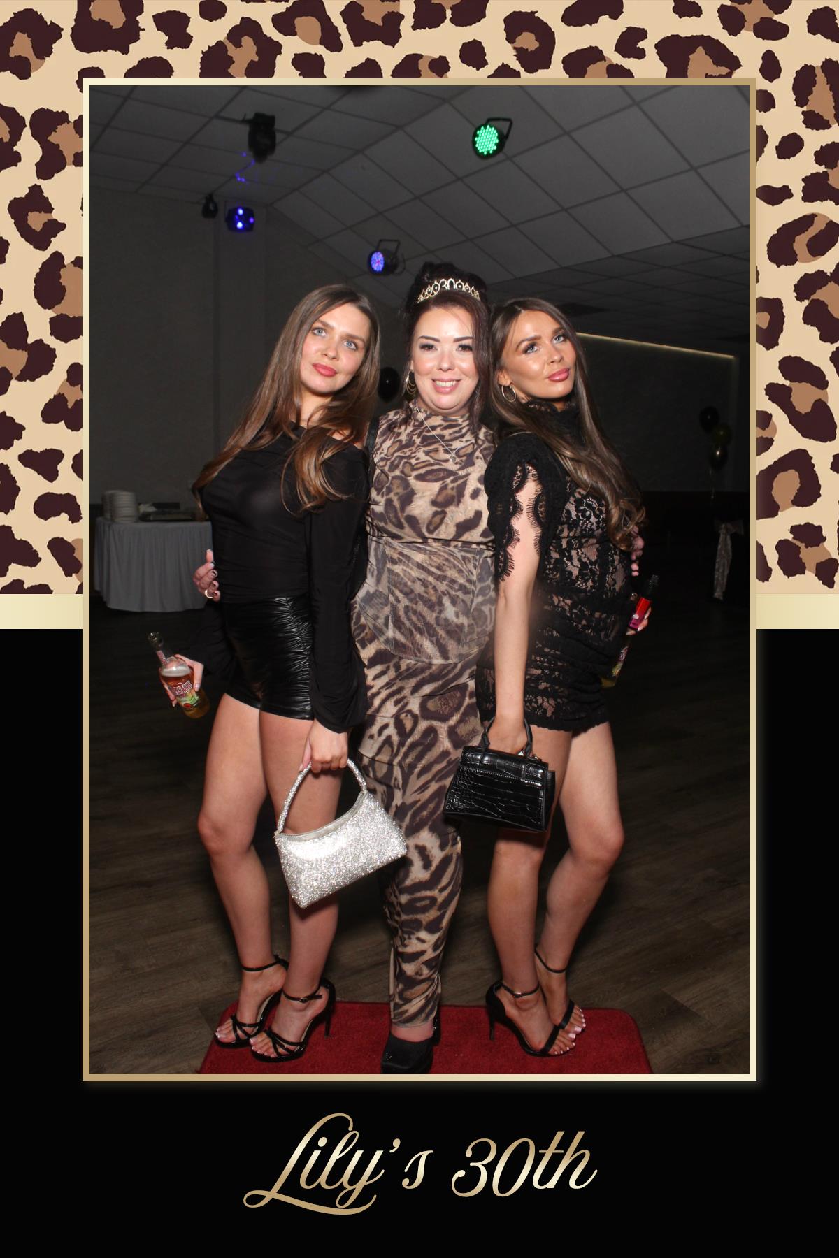 Lily's 30th Birthday | View more photos from the event at gallery.liverpoolselfiemirror.co.uk/u/LiverpoolSelfieMirror/Lilys-30th-Birthday