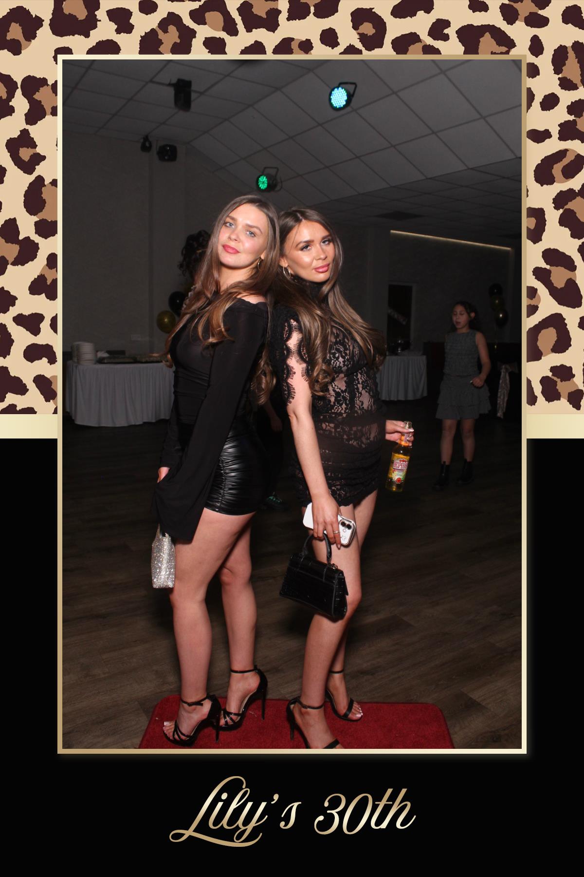 Lily's 30th Birthday | View more photos from the event at gallery.liverpoolselfiemirror.co.uk/u/LiverpoolSelfieMirror/Lilys-30th-Birthday