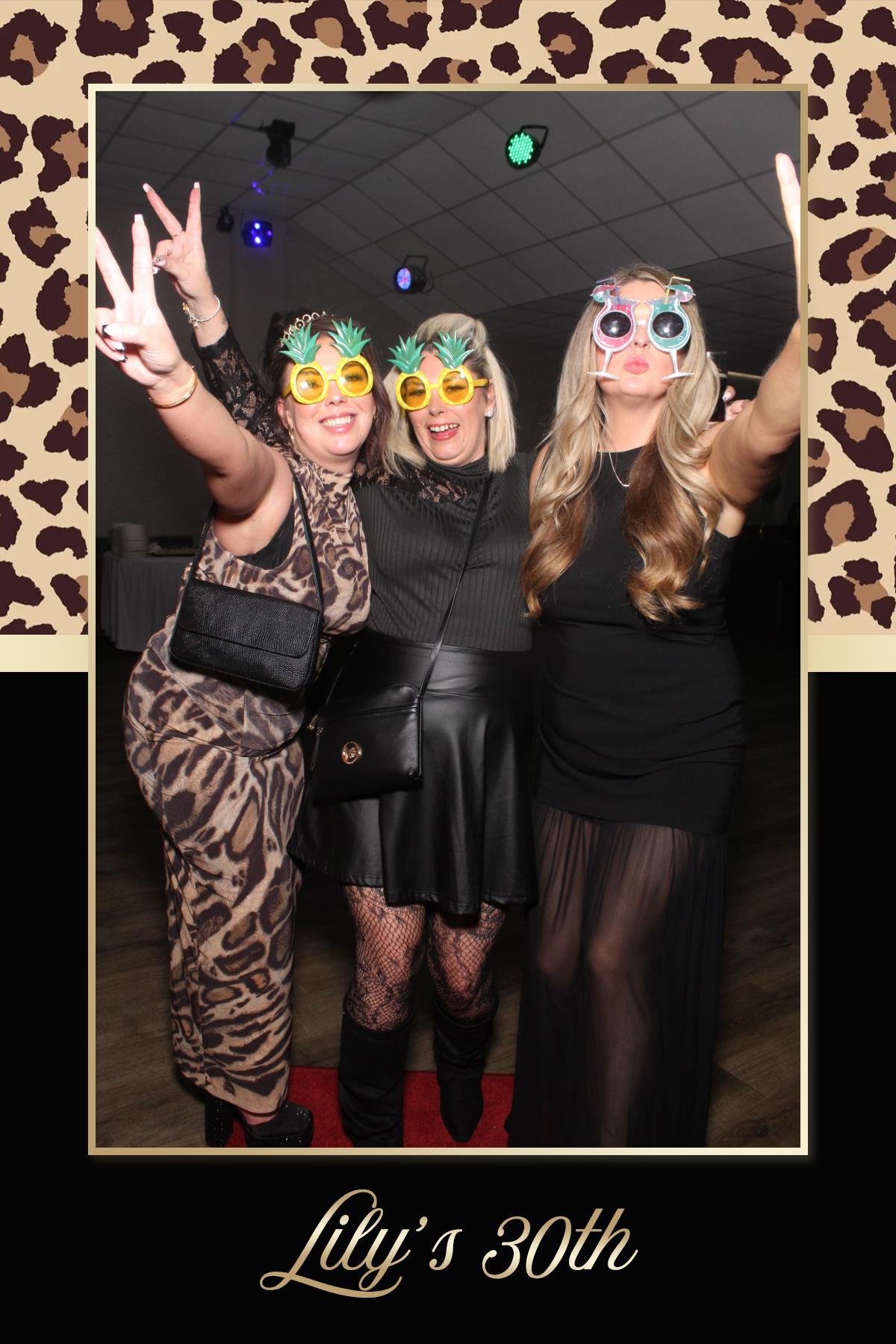 Lily's 30th Birthday | View more photos from the event at gallery.liverpoolselfiemirror.co.uk/u/LiverpoolSelfieMirror/Lilys-30th-Birthday