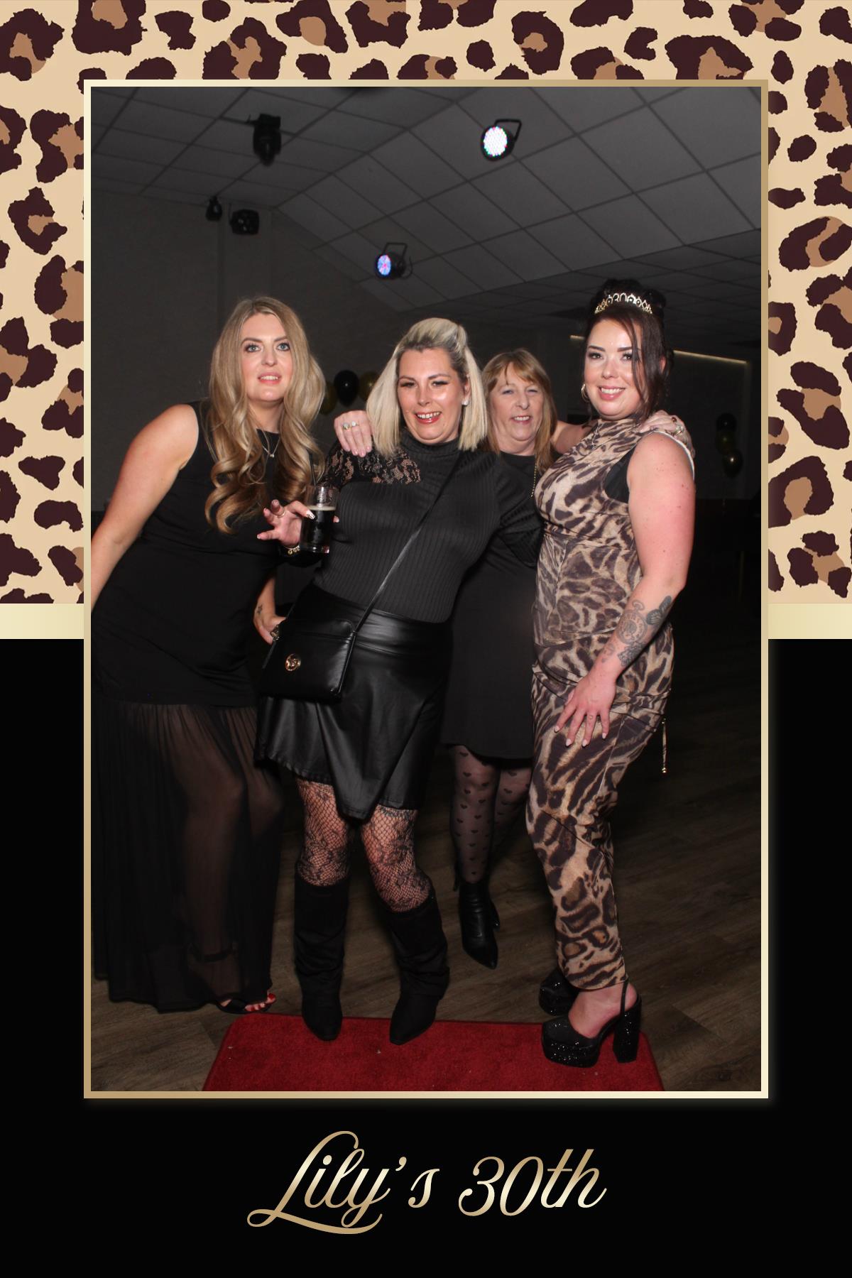 Lily's 30th Birthday | View more photos from the event at gallery.liverpoolselfiemirror.co.uk/u/LiverpoolSelfieMirror/Lilys-30th-Birthday