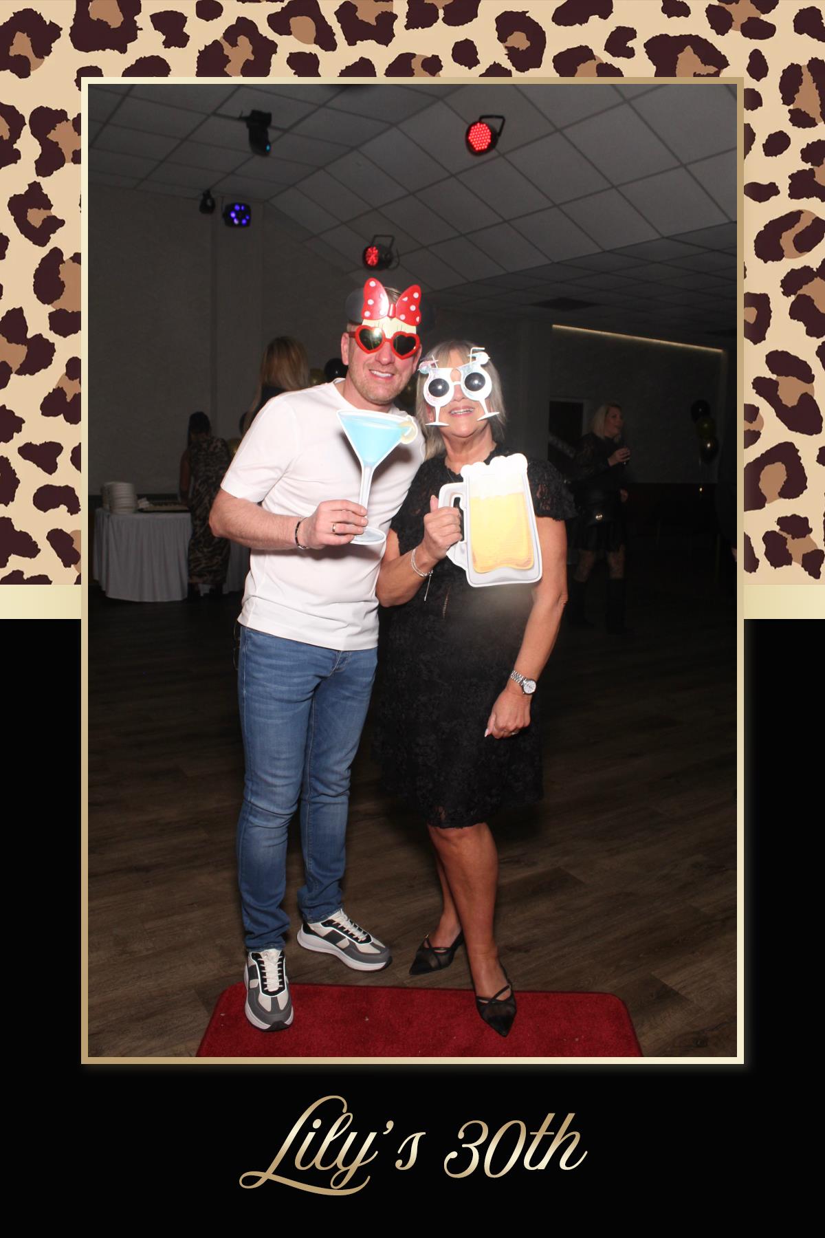 Lily's 30th Birthday | View more photos from the event at gallery.liverpoolselfiemirror.co.uk/u/LiverpoolSelfieMirror/Lilys-30th-Birthday