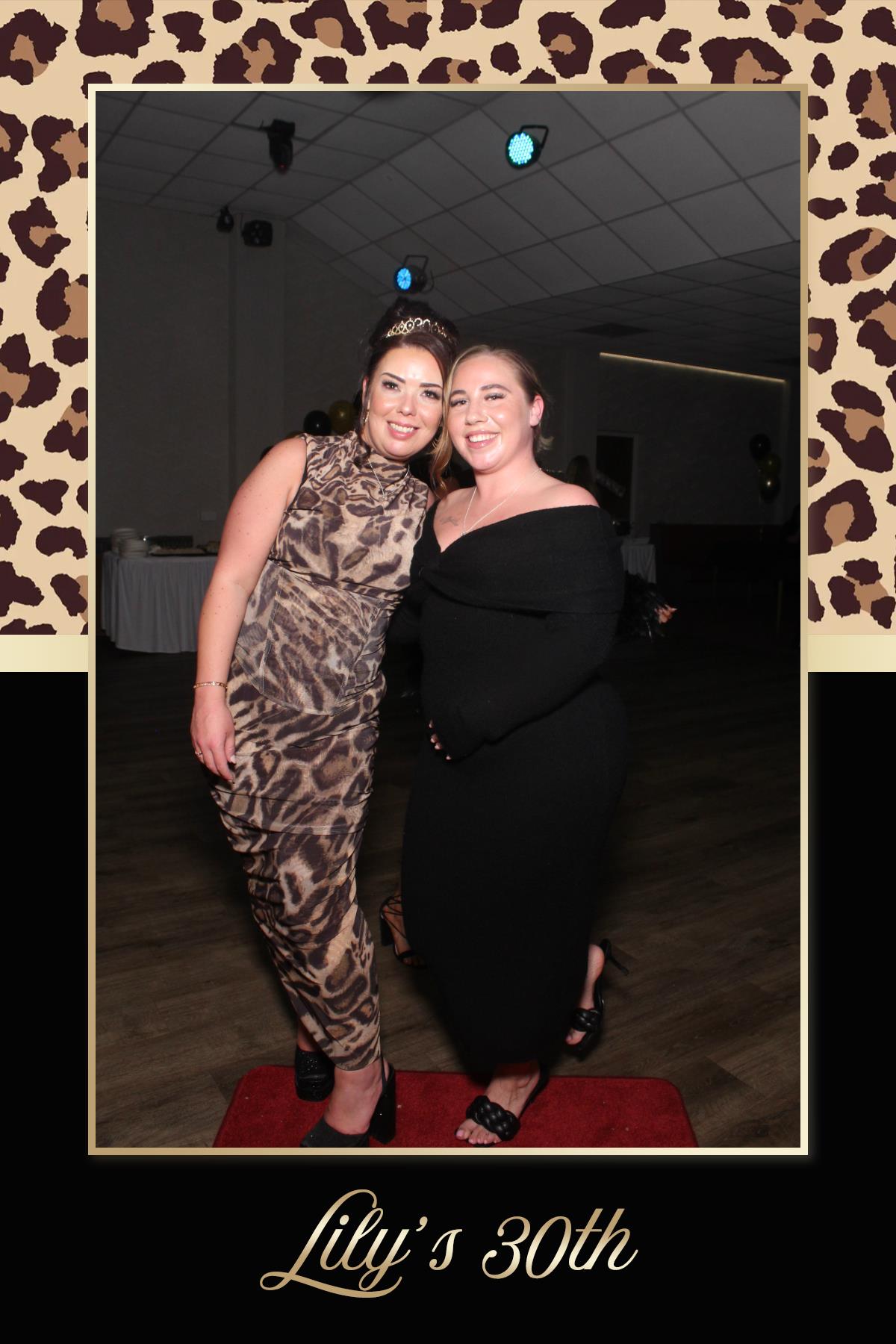 Lily's 30th Birthday | View more photos from the event at gallery.liverpoolselfiemirror.co.uk/u/LiverpoolSelfieMirror/Lilys-30th-Birthday