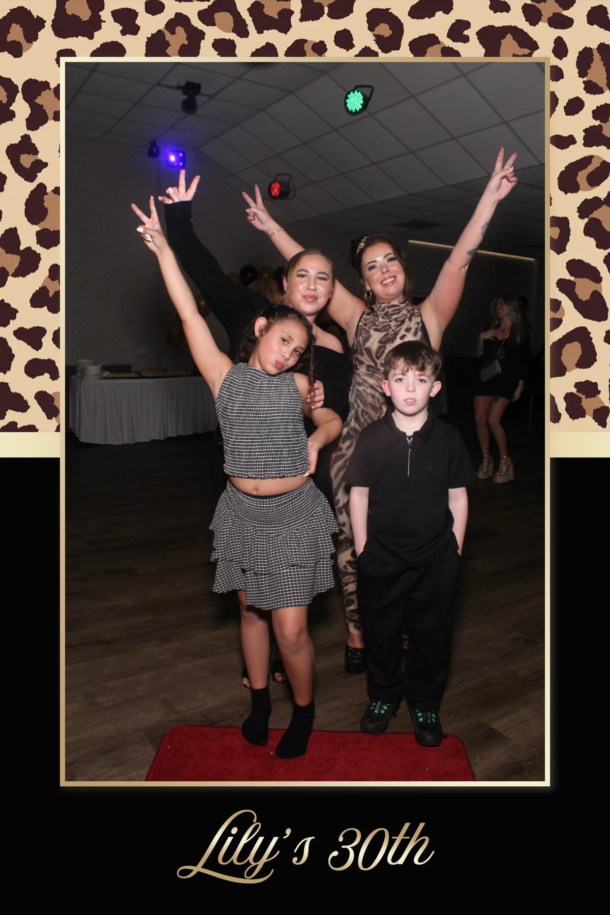 Lily's 30th Birthday | View more photos from the event at gallery.liverpoolselfiemirror.co.uk/u/LiverpoolSelfieMirror/Lilys-30th-Birthday