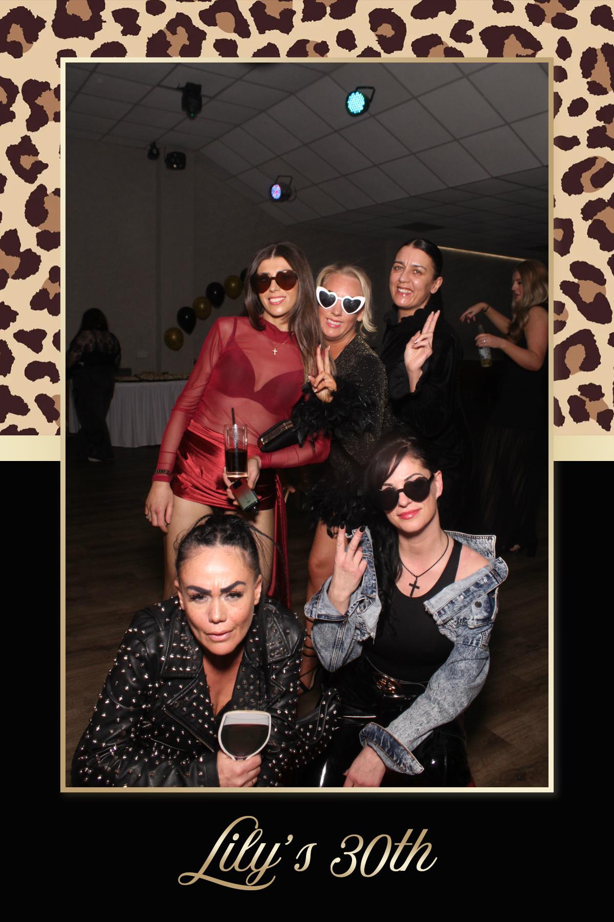 Lily's 30th Birthday | View more photos from the event at gallery.liverpoolselfiemirror.co.uk/u/LiverpoolSelfieMirror/Lilys-30th-Birthday