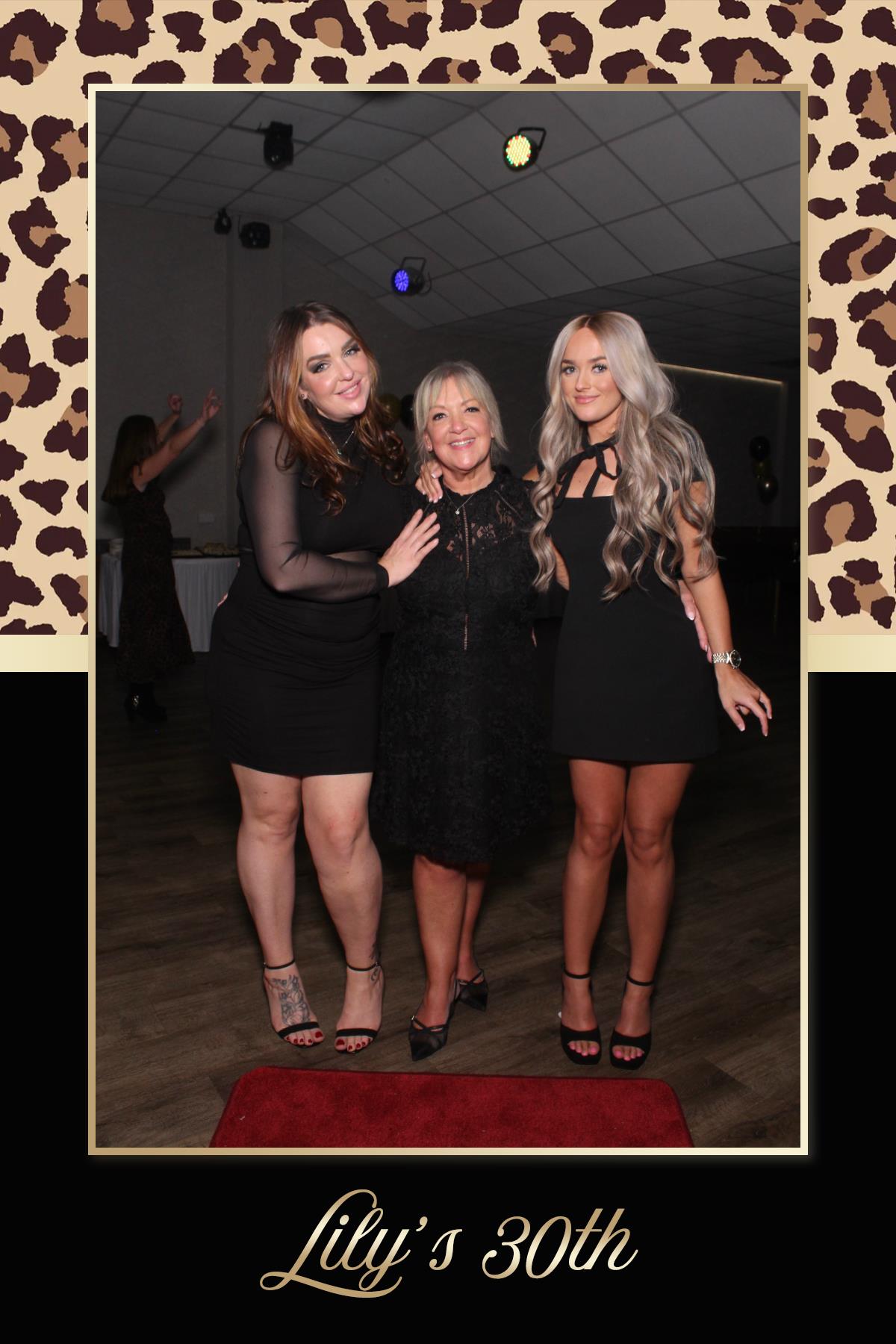 Lily's 30th Birthday | View more photos from the event at gallery.liverpoolselfiemirror.co.uk/u/LiverpoolSelfieMirror/Lilys-30th-Birthday