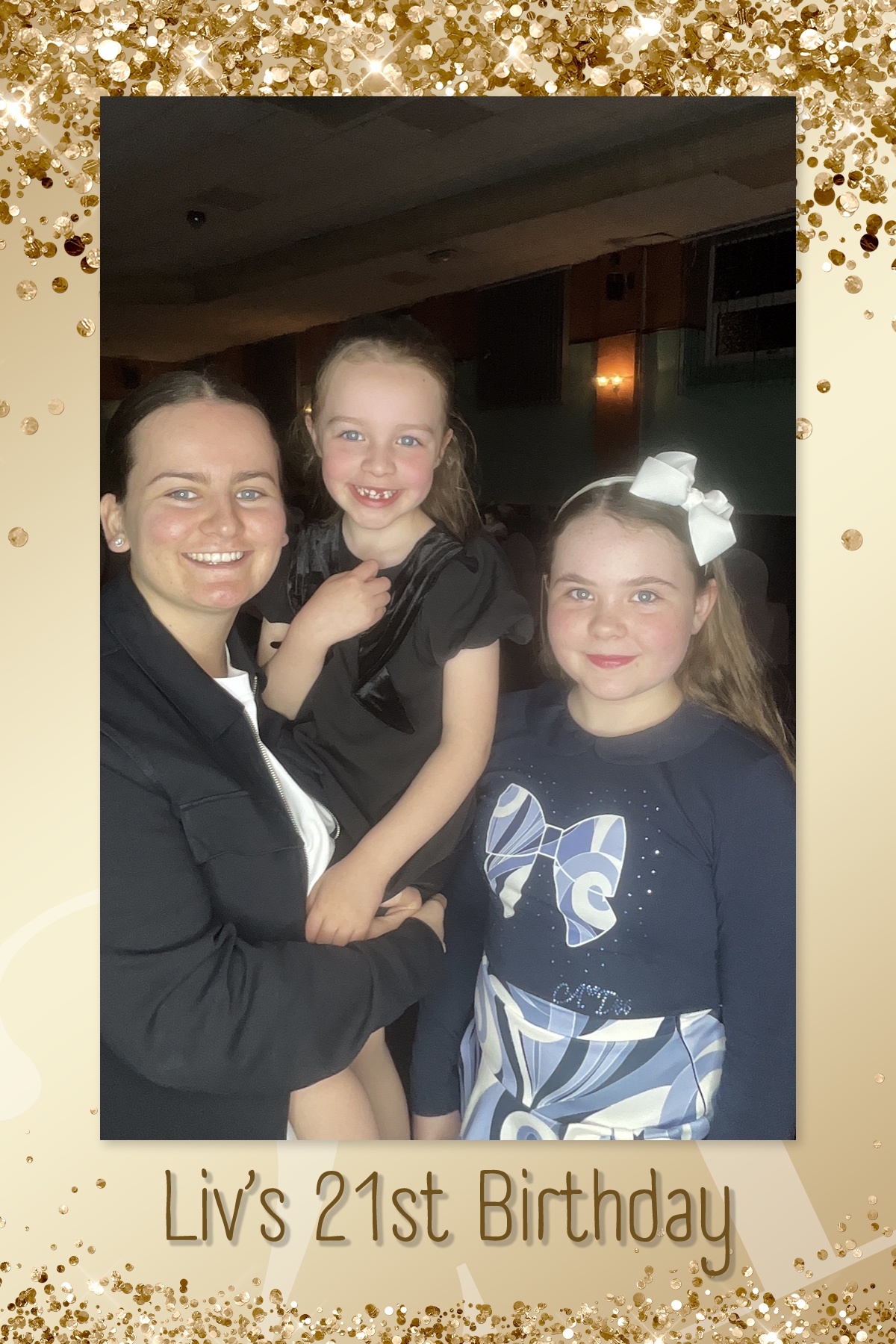 Liv's 21st | View more photos from the event at gallery.liverpoolselfiemirror.co.uk/u/LiverpoolSelfieMirror/Livs-21st