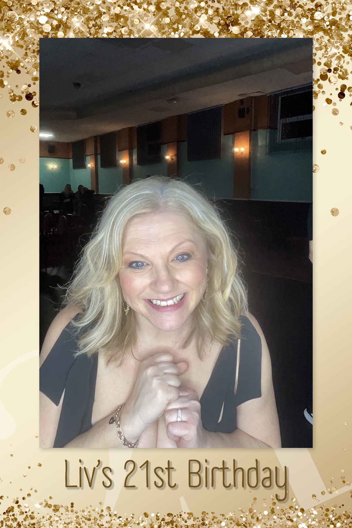 Liv's 21st | View more photos from the event at gallery.liverpoolselfiemirror.co.uk/u/LiverpoolSelfieMirror/Livs-21st