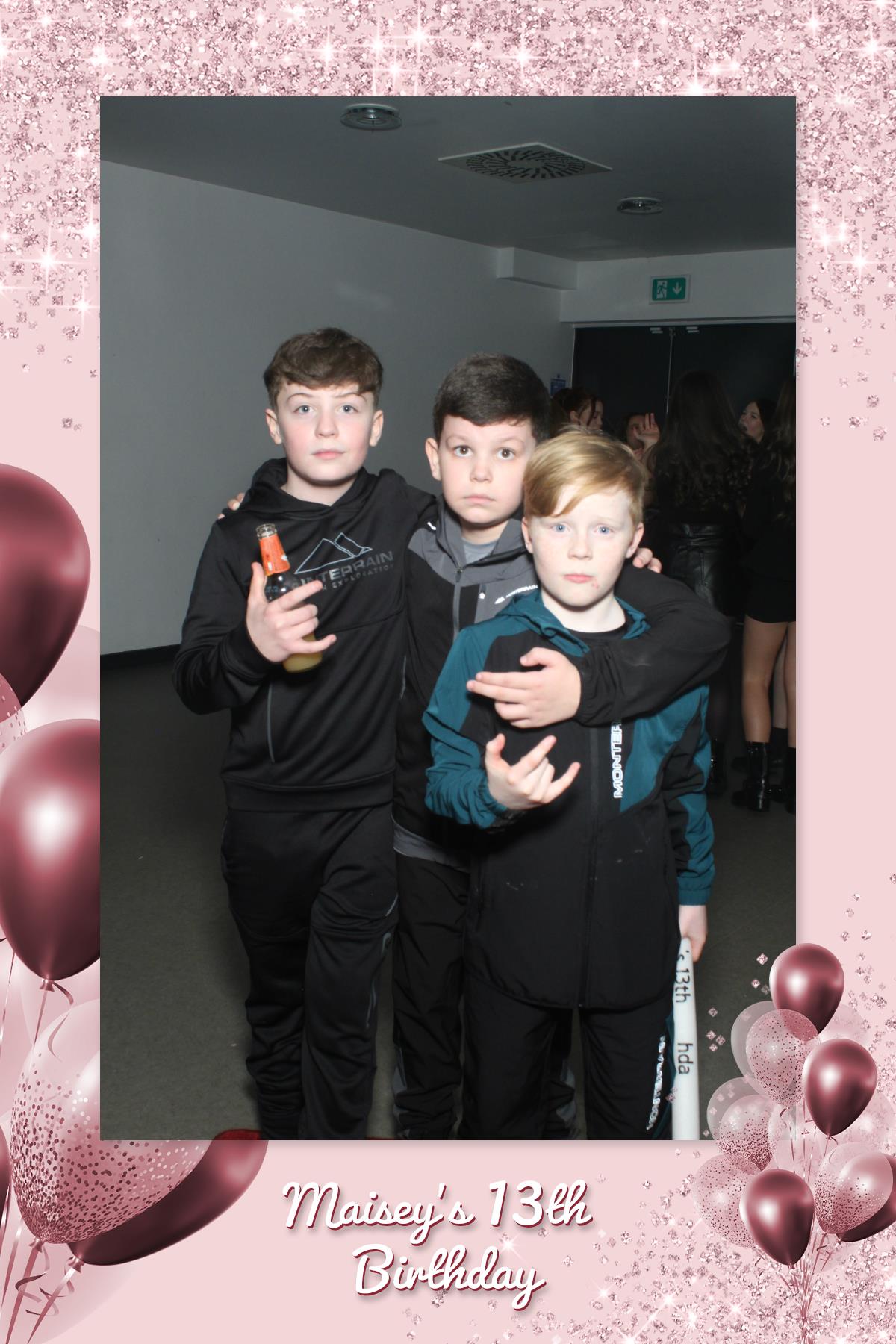 Maisey's 13th Birthday | View more photos from the event at gallery.liverpoolselfiemirror.co.uk/u/LiverpoolSelfieMirror/Maiseys-13th-Birthday