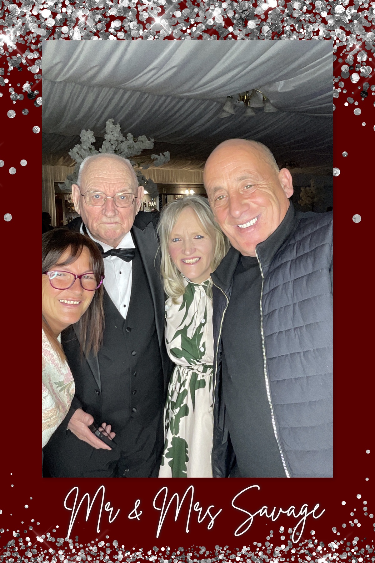 Mr & Mrs Savage | View more photos from the event at gallery.liverpoolselfiemirror.co.uk/u/LiverpoolSelfieMirror/Mr-Mrs-Savage