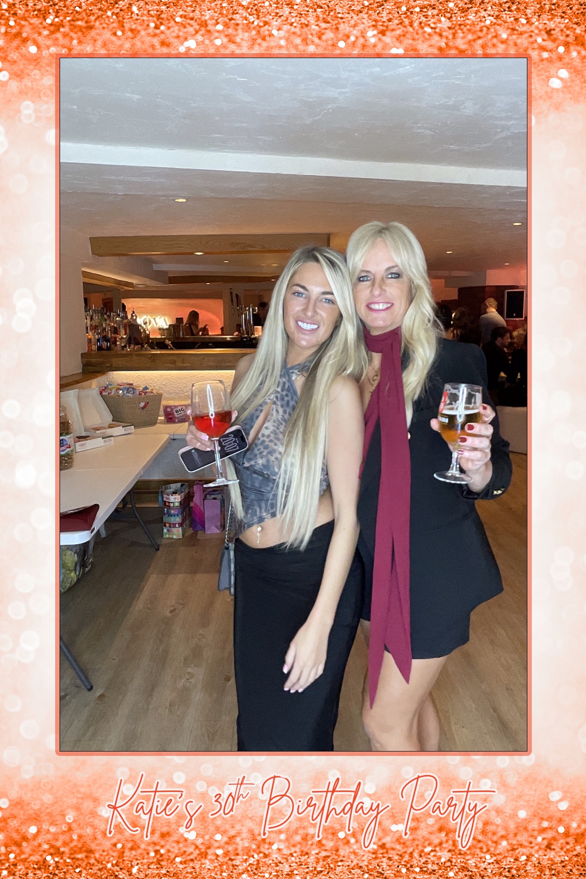 Sequins & Spritz - Katie's 30th Birthday | View more photos from the event at gallery.liverpoolselfiemirror.co.uk/u/LiverpoolSelfieMirror/Sequins-Spritz-Katies-30th-Birthday