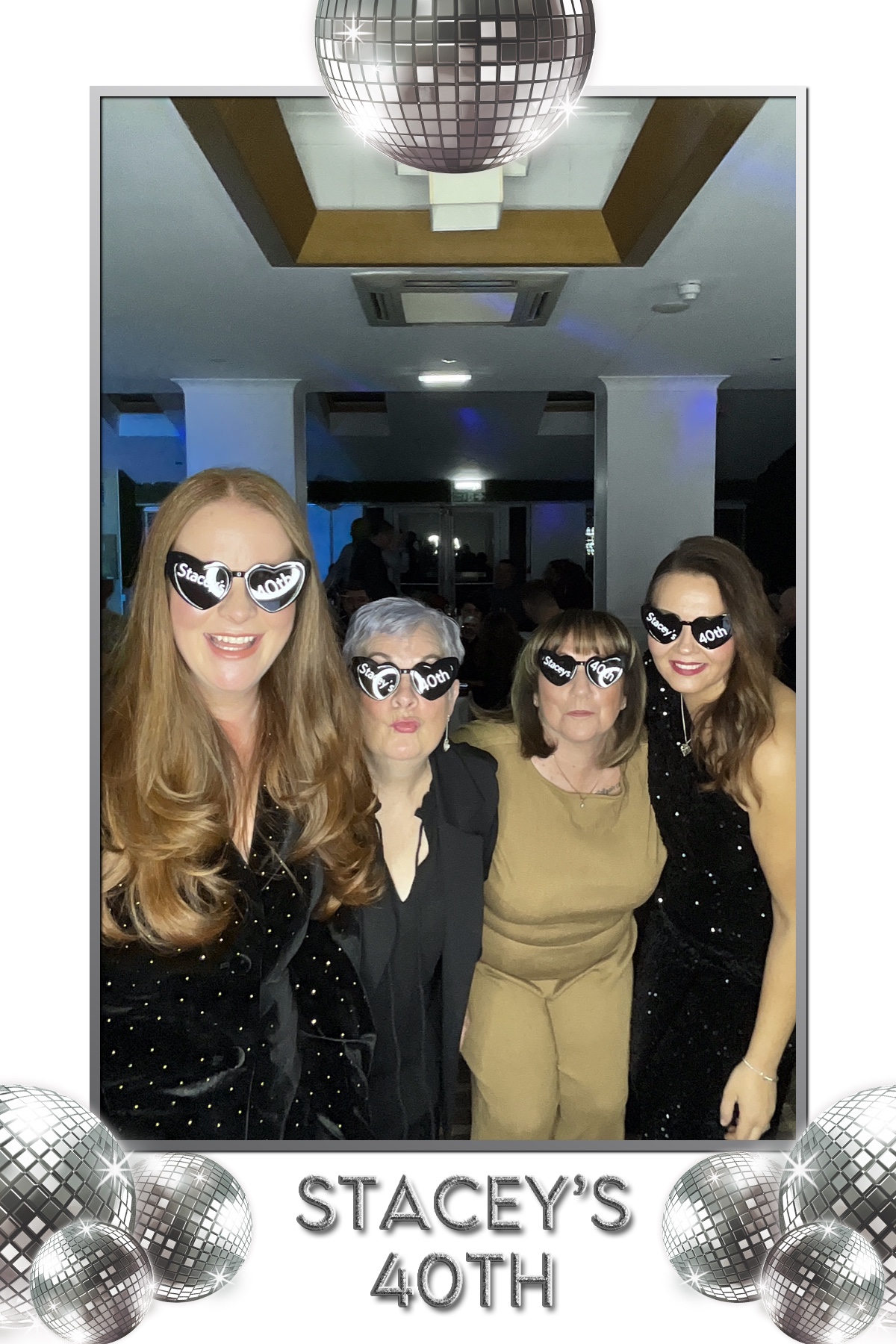 Stacey's 40th Birthday | View more photos from the event at gallery.liverpoolselfiemirror.co.uk/u/LiverpoolSelfieMirror/Staceys-40th-Birthday