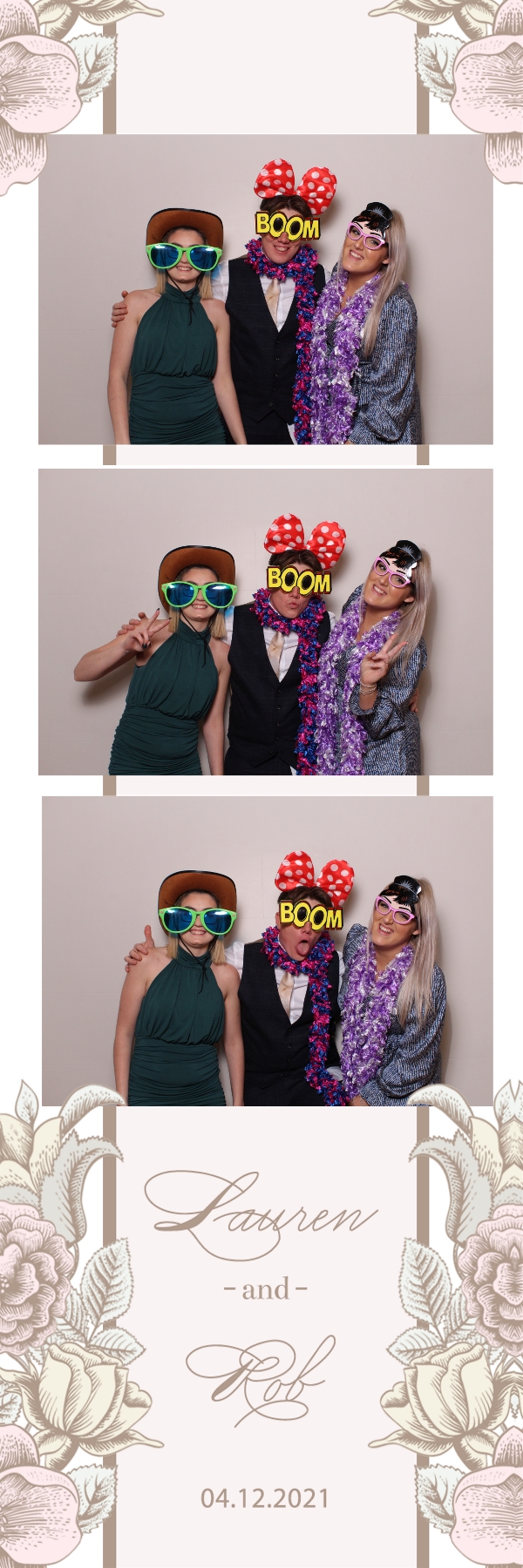 Lauren & Rob  | View more photos from the event at gallery.magicimages.uk/u/MagicImages/Lauren-Rob