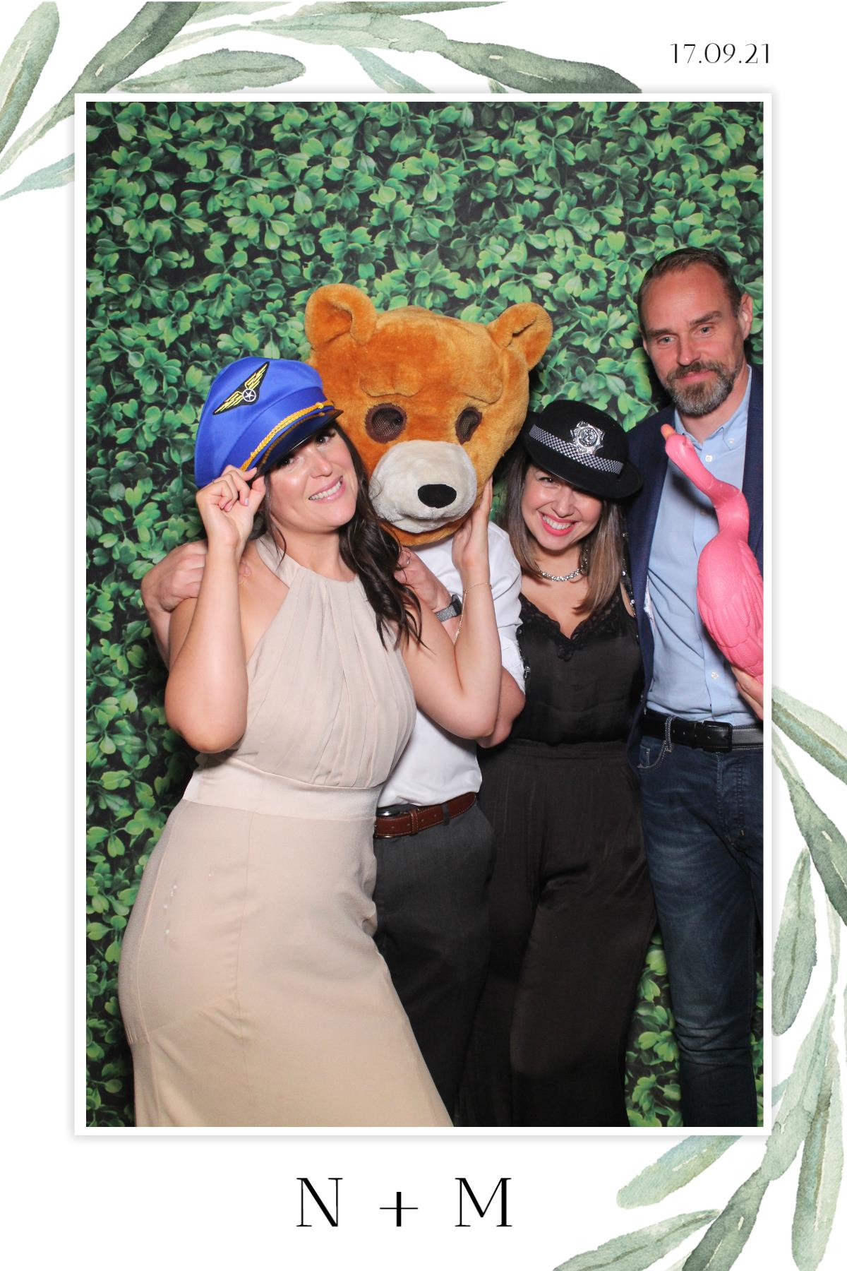 Nick & Melissa  | View more photos from the event at gallery.magicimages.uk/u/MagicImages/Nick-Melissa