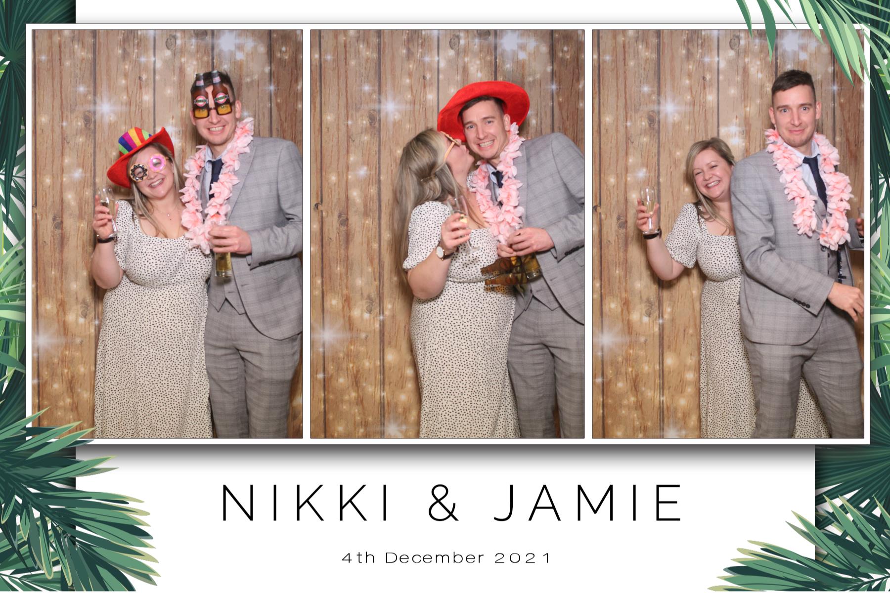 Nikki & Jamie  | View more photos from the event at gallery.magicimages.uk/u/MagicImages/Nikki-Jamie