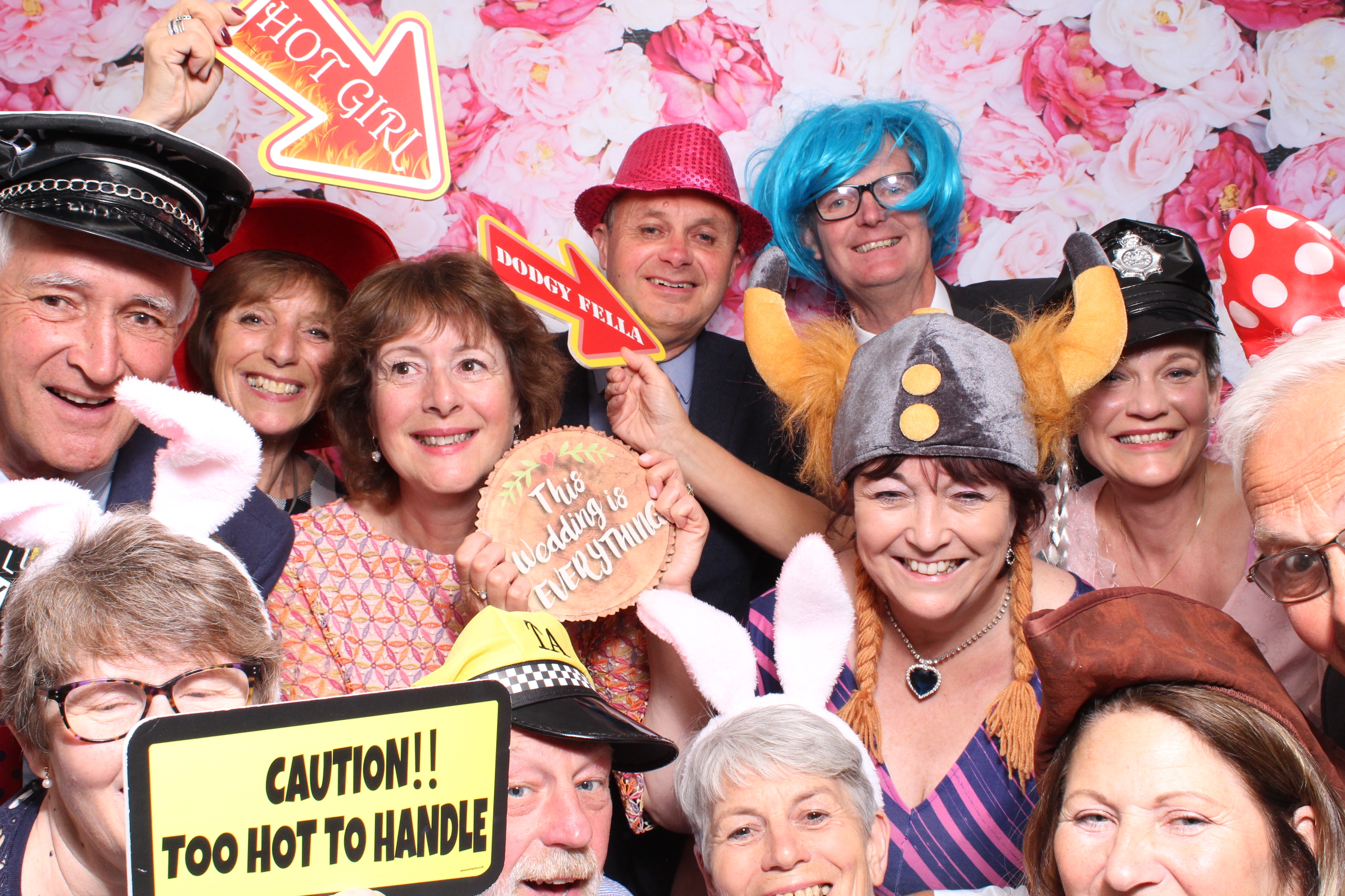 Dave & Megan  | View more photos from the event at gallery.magicimages.uk/u/MagicImages/Dave-Megan