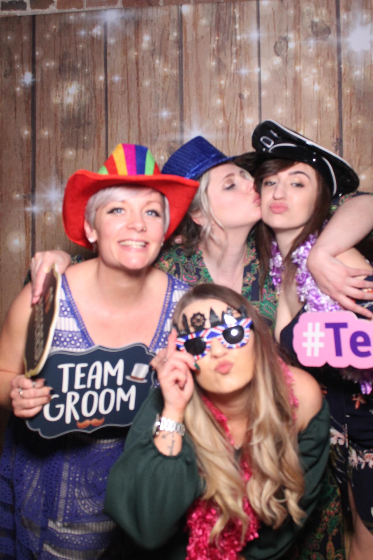 Kate & Pete | View more photos from the event at gallery.magicimages.uk/u/MagicImages/Kate-Pete