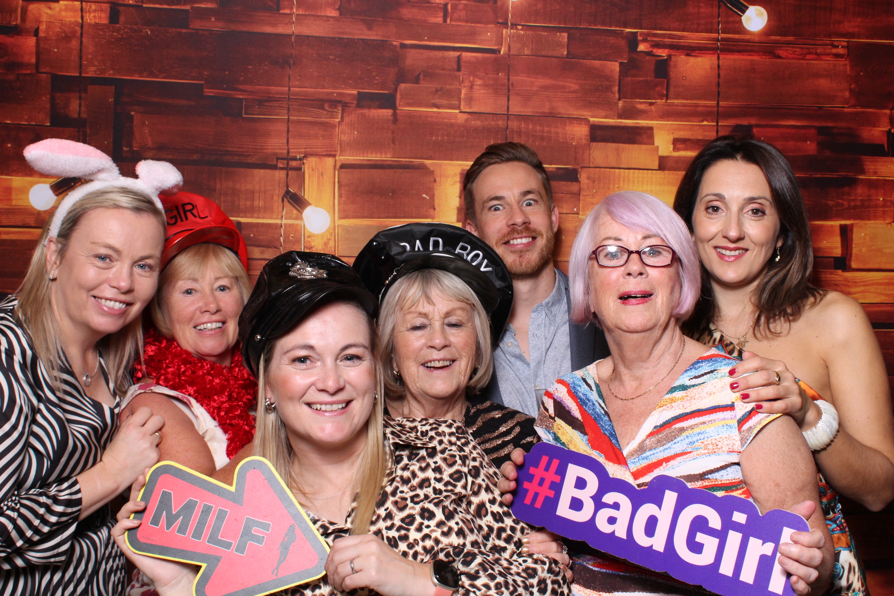 Laura & Matt  | View more photos from the event at gallery.magicimages.uk/u/MagicImages/Laura-Matt