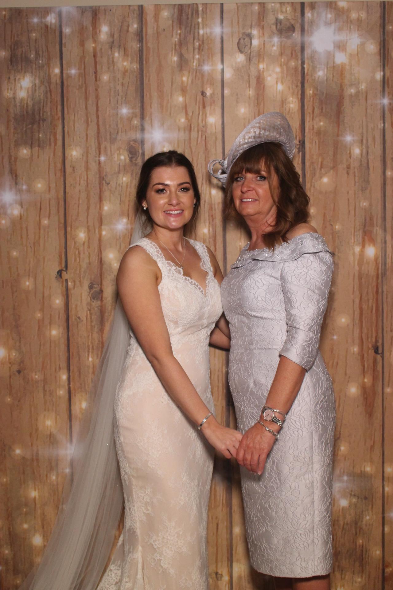 Luke & Ellis  | View more photos from the event at gallery.magicimages.uk/u/MagicImages/Luke-Ellis