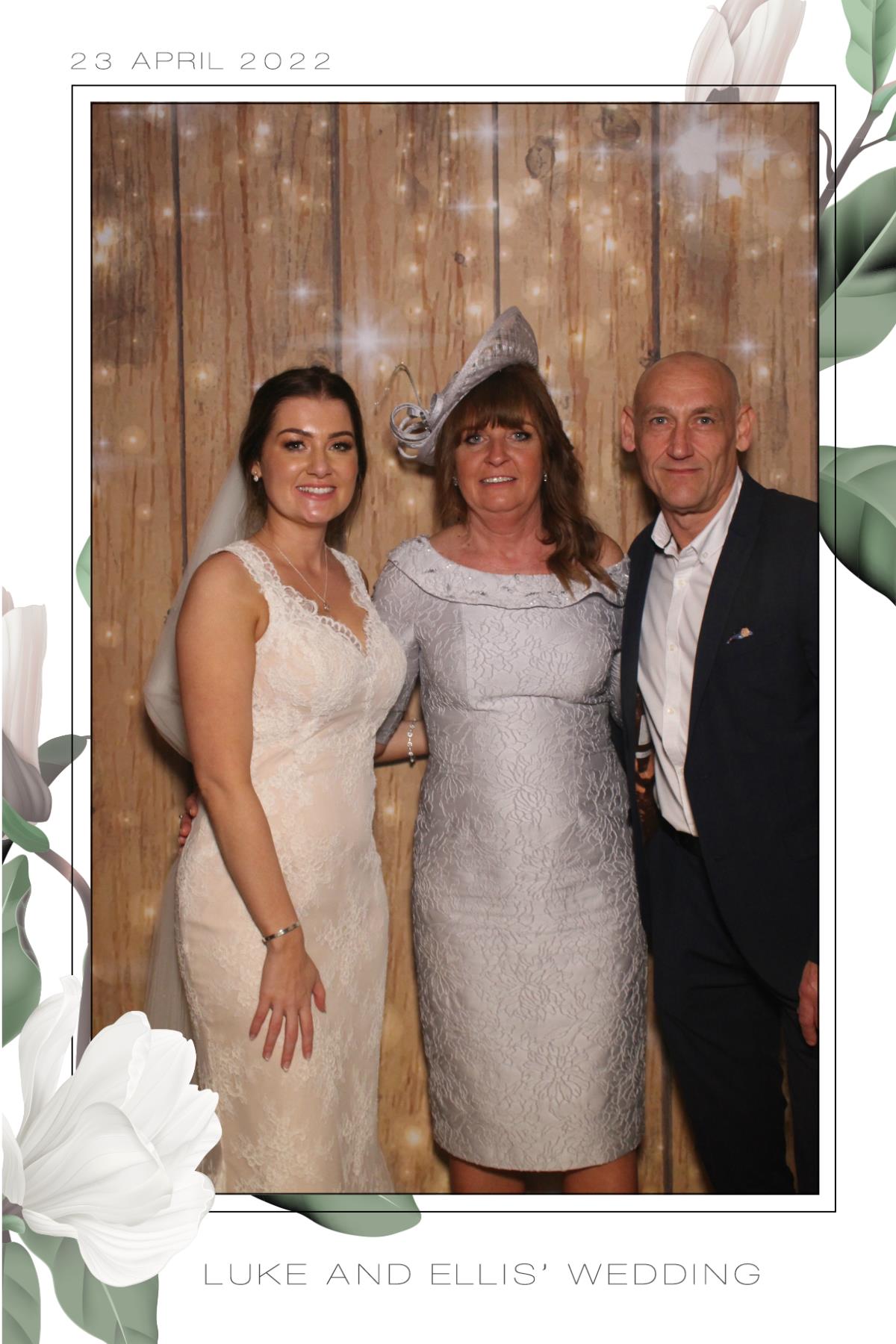 Luke & Ellis  | View more photos from the event at gallery.magicimages.uk/u/MagicImages/Luke-Ellis