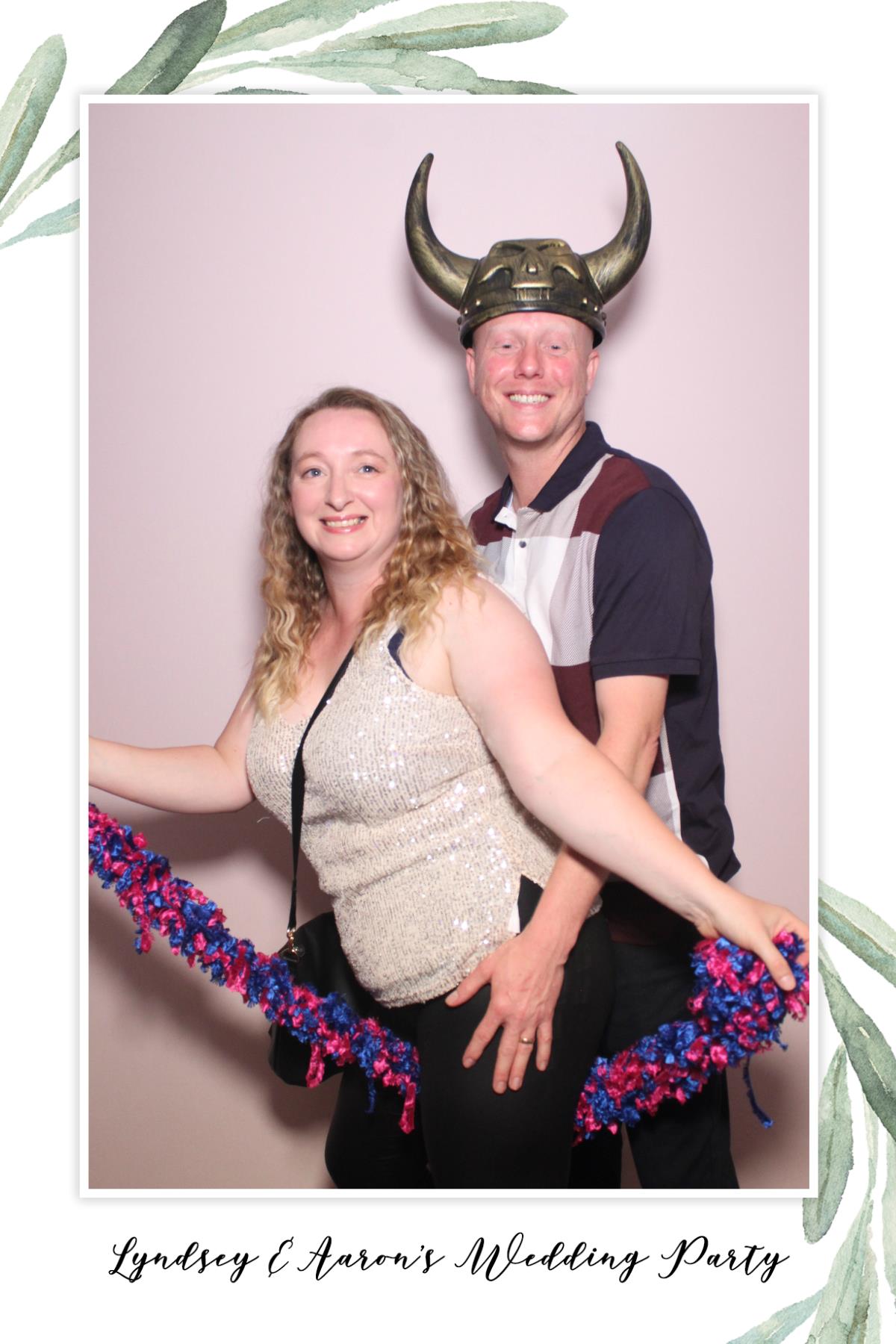 Lyndsey & Aaron | View more photos from the event at gallery.magicimages.uk/u/MagicImages/Lyndsey-Aaron