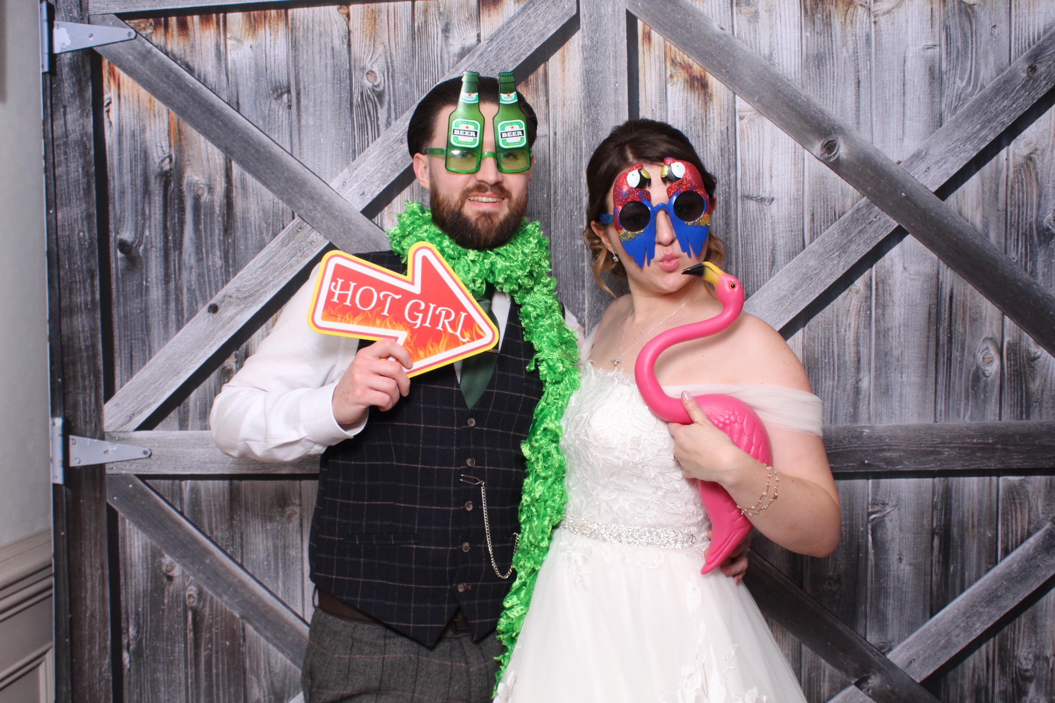 Mike & Kelly | View more photos from the event at gallery.magicimages.uk/u/MagicImages/Mike-Kelly