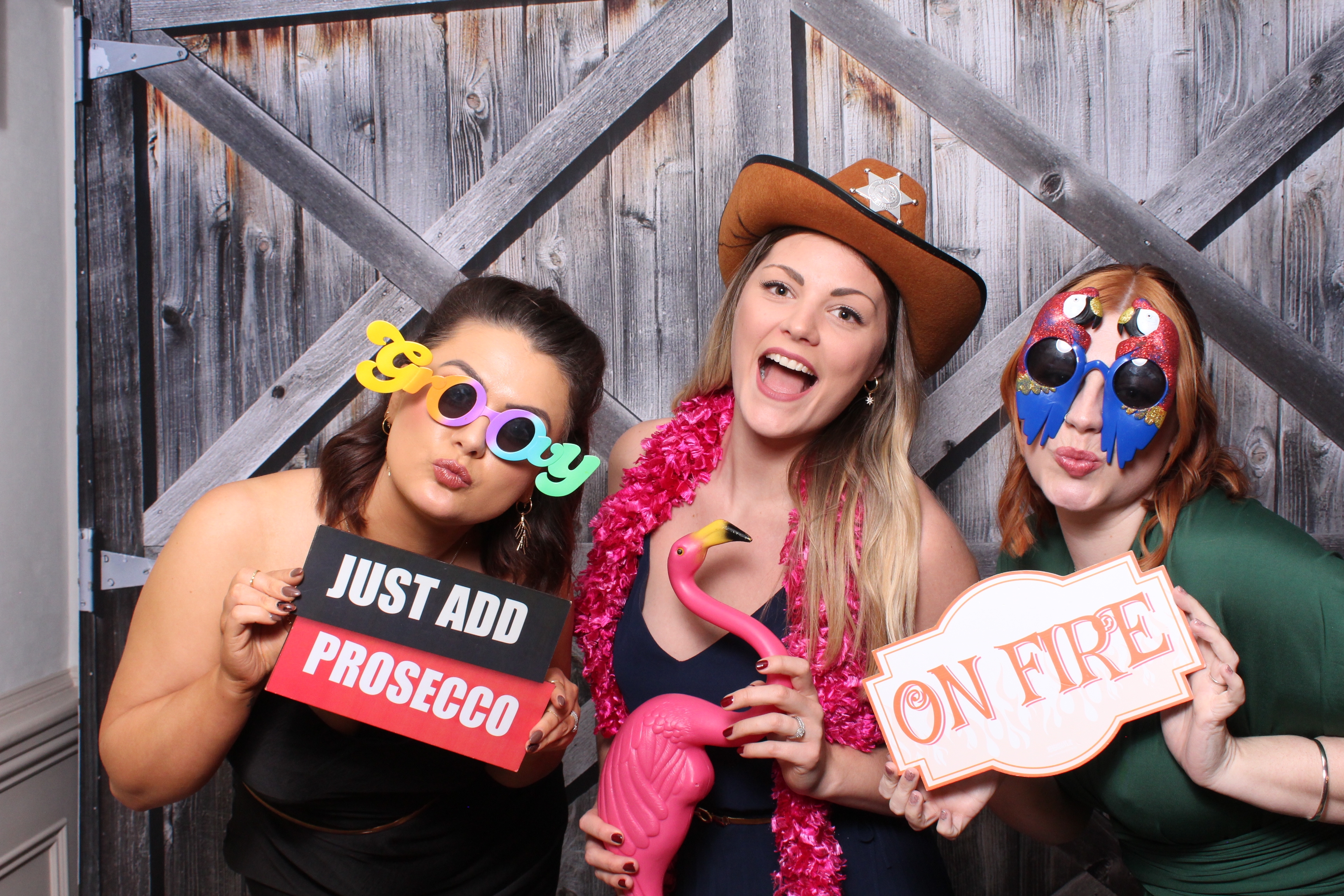 Mike & Kelly | View more photos from the event at gallery.magicimages.uk/u/MagicImages/Mike-Kelly