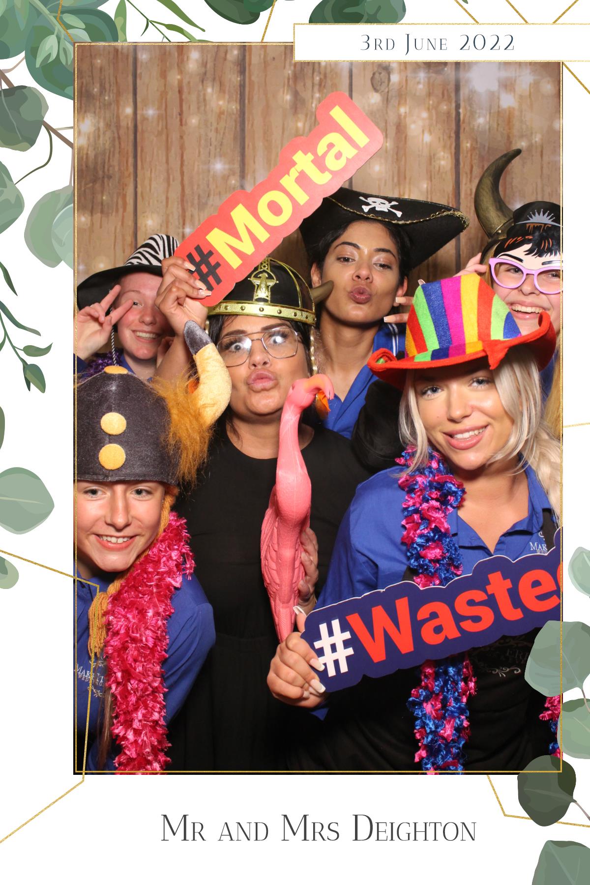 Mr & Mrs Deighton | View more photos from the event at gallery.magicimages.uk/u/MagicImages/Mr-Mrs-Deighton