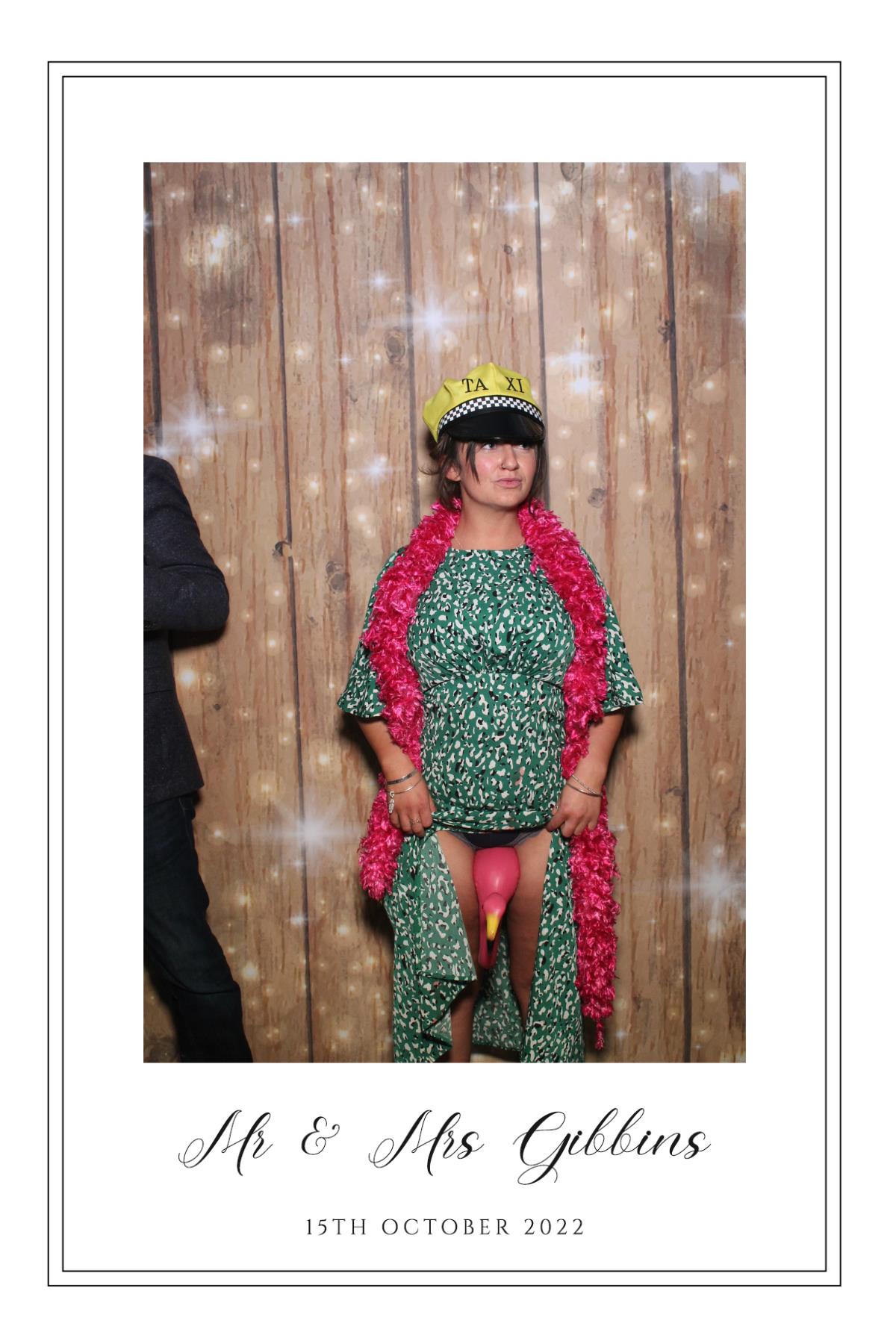 Mr & Mrs Gibbins  | View more photos from the event at gallery.magicimages.uk/u/MagicImages/Mr-Mrs-Gibbins