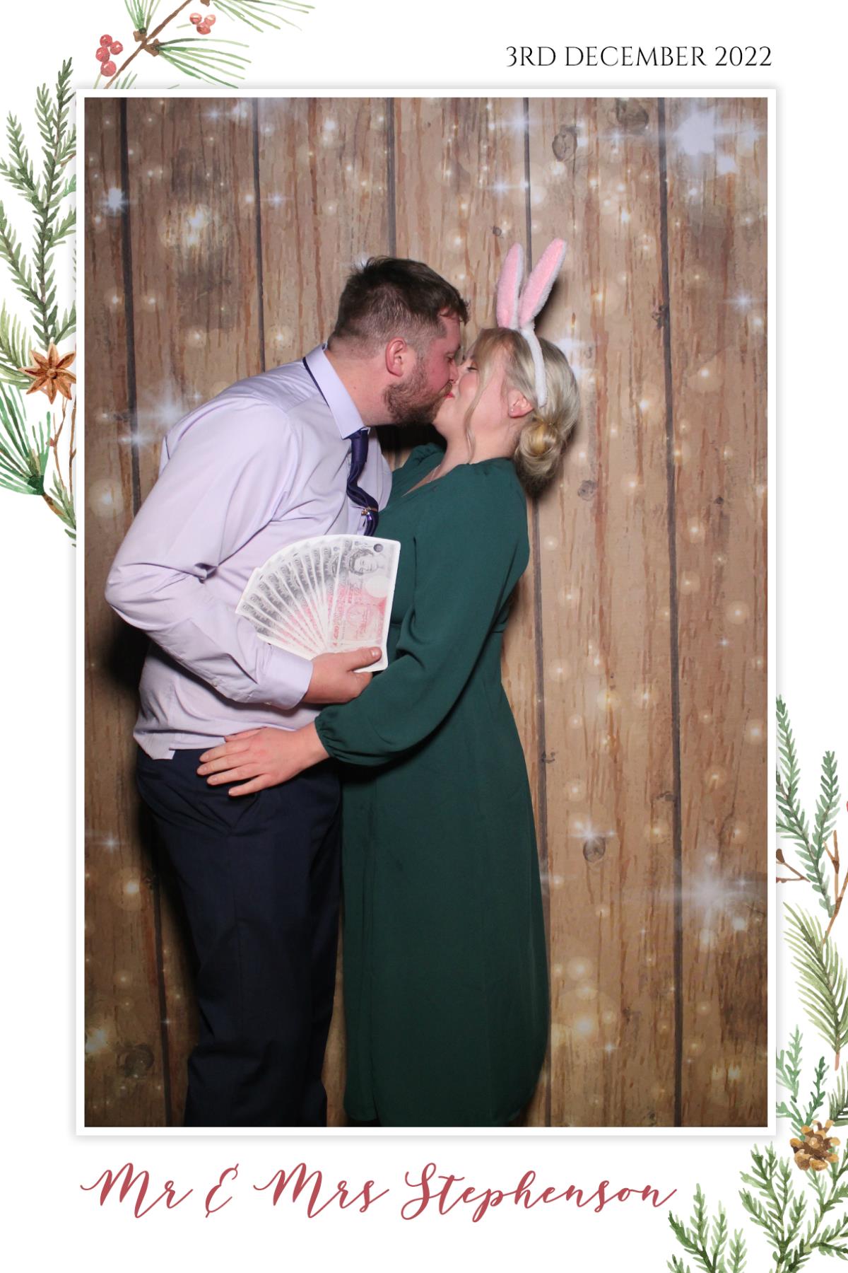 Mr & Mrs Stephenson | View more photos from the event at gallery.magicimages.uk/u/MagicImages/Mr-Mrs-Stephenson