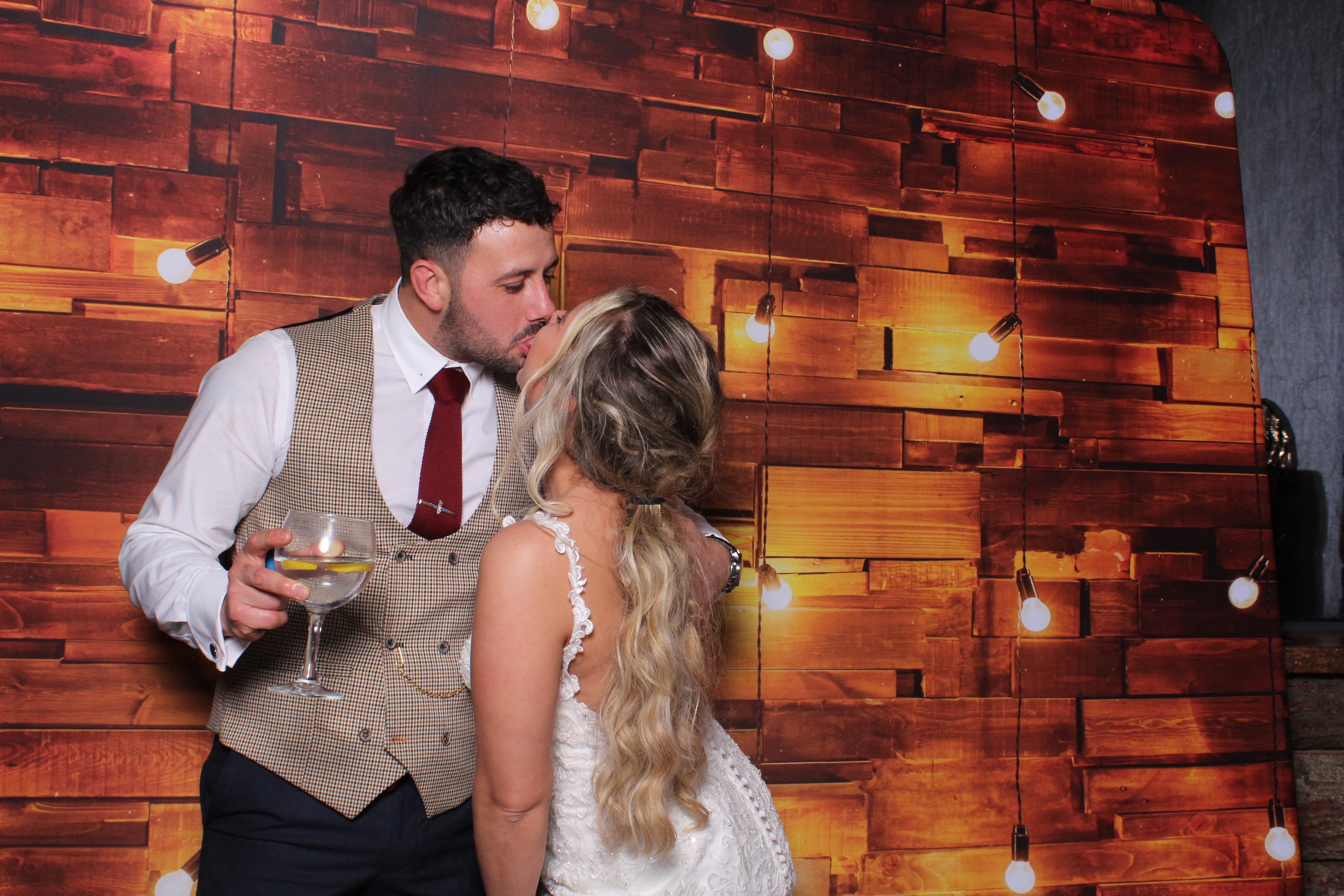 Mr & Mrs Wheeldon  | View more photos from the event at gallery.magicimages.uk/u/MagicImages/Mr-Mrs-Wheeldon