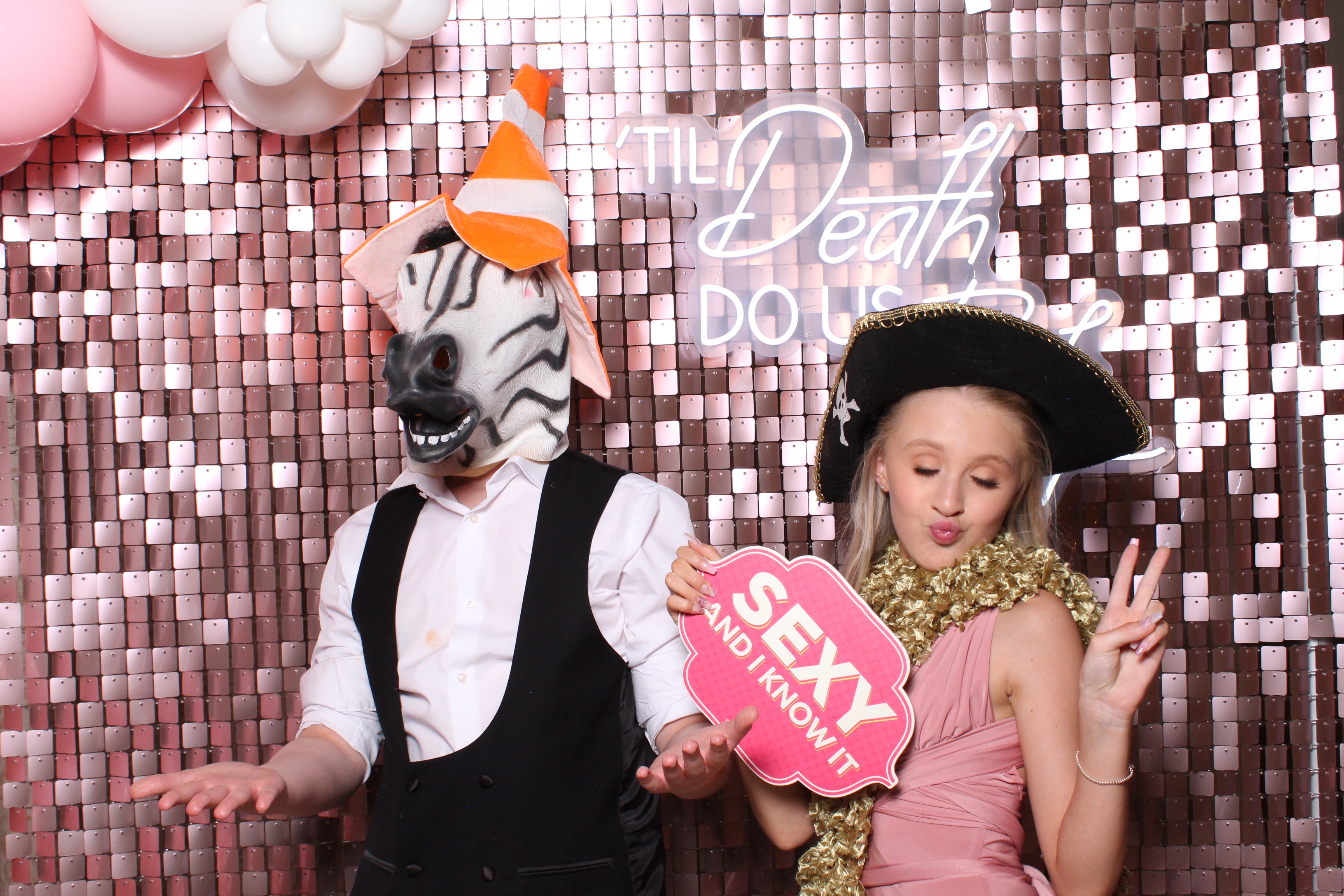 The Hinitts  | View more photos from the event at gallery.magicimages.uk/u/MagicImages/The-Hinitts