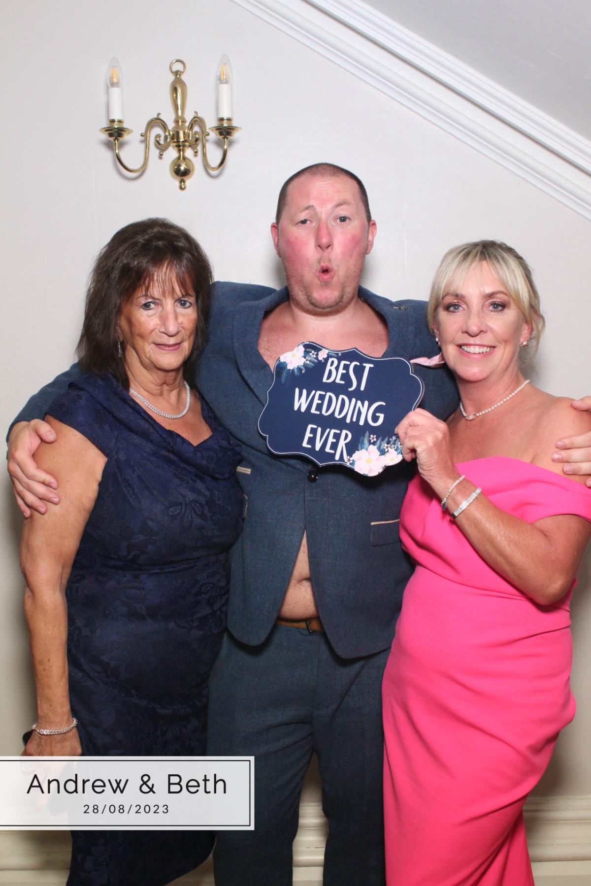 Andrew & Beth | View more photos from the event at gallery.magicimages.uk/u/MagicImages/Andrew-Beth