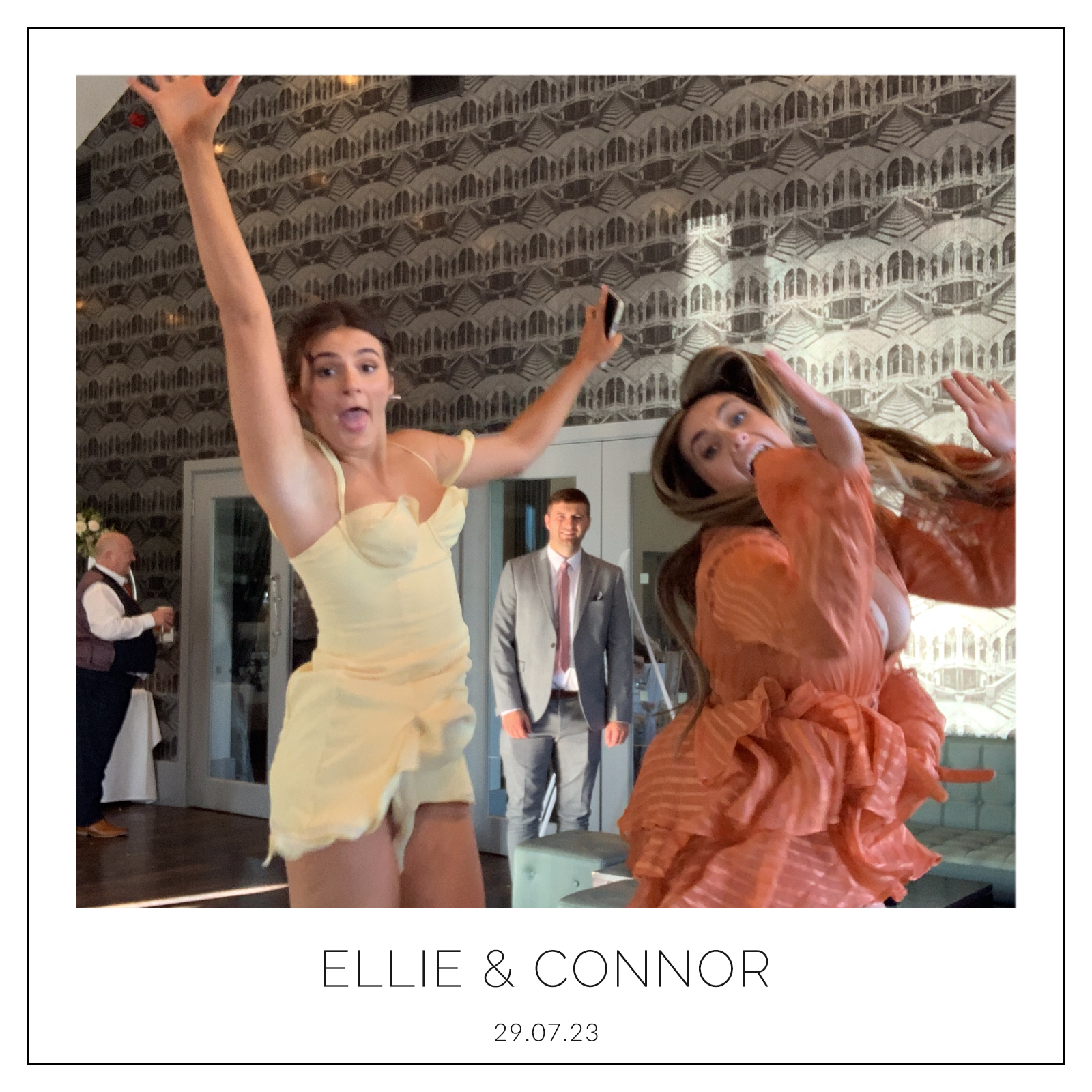 Ellie & Connor  | View more photos from the event at gallery.magicimages.uk/u/MagicImages/Ellie-Connor