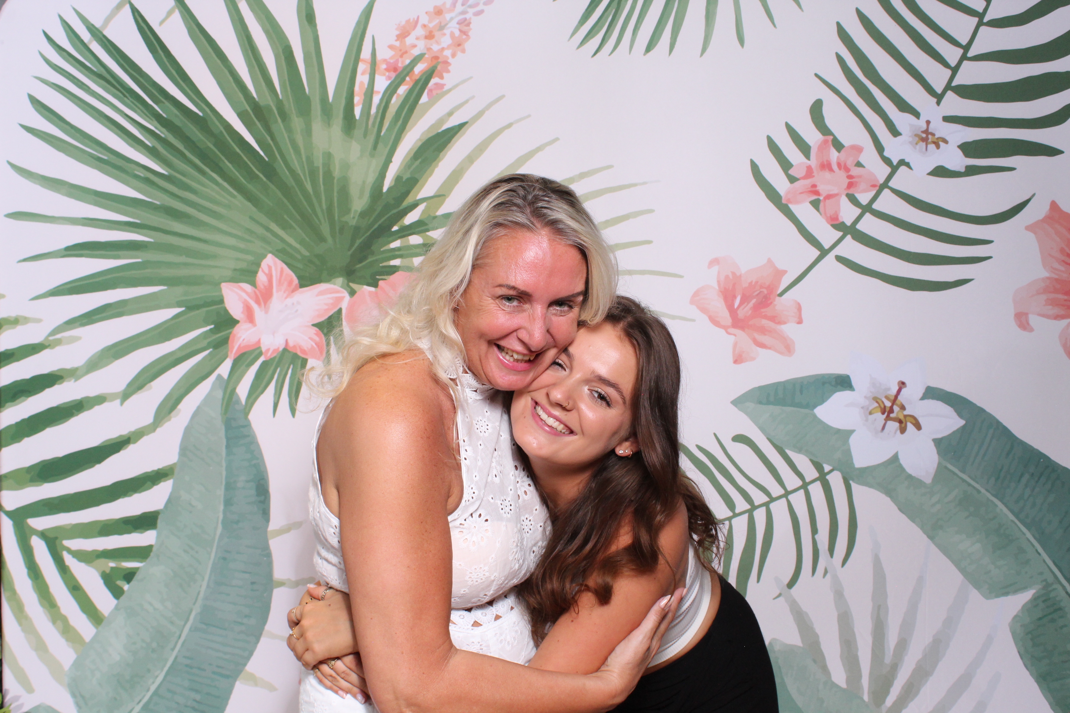 GGP Summer party  | View more photos from the event at gallery.magicimages.uk/u/MagicImages/GGP-Summer-party-1