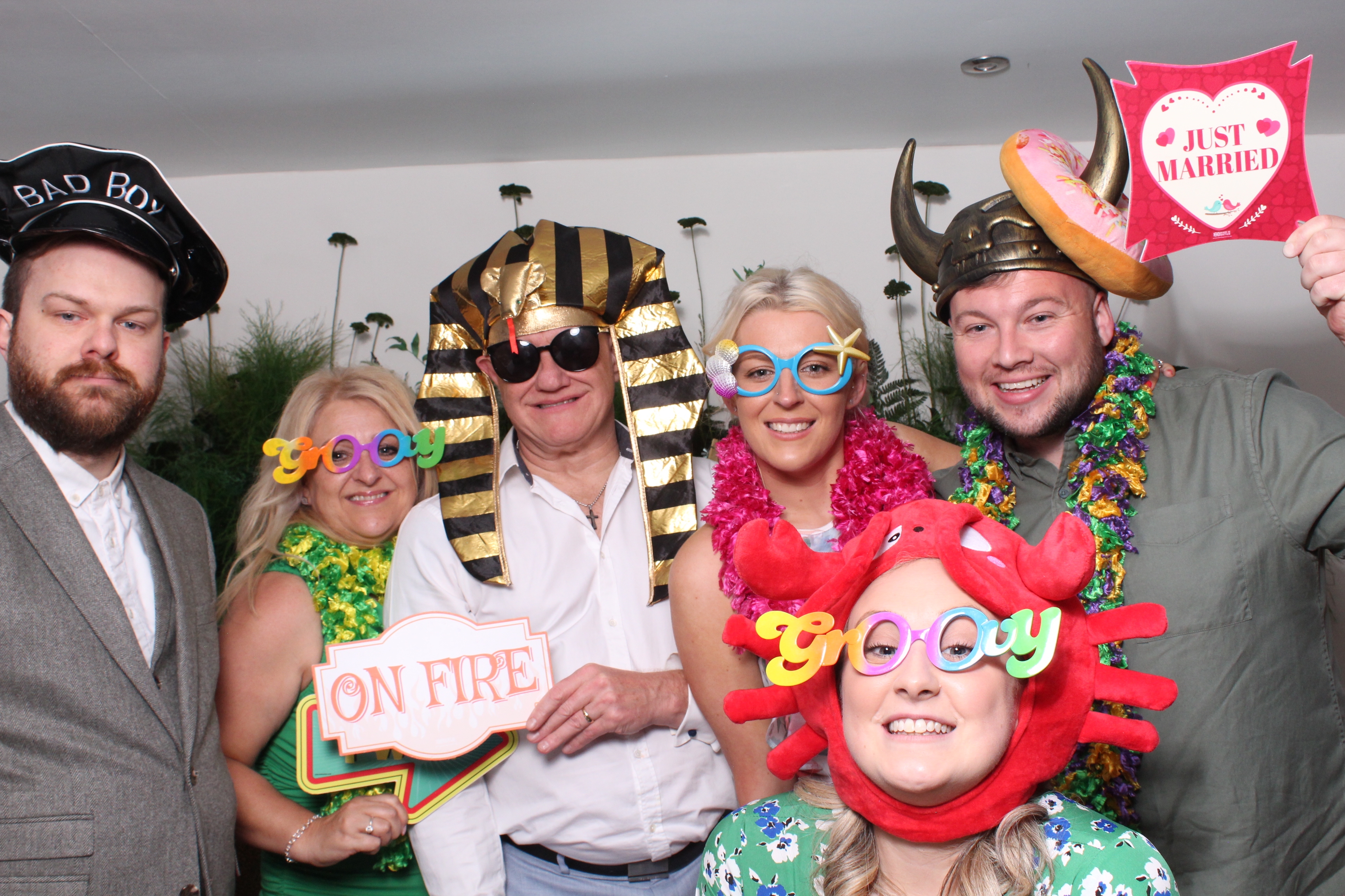 Jess & Martyn  | View more photos from the event at gallery.magicimages.uk/u/MagicImages/Jess-Martyn