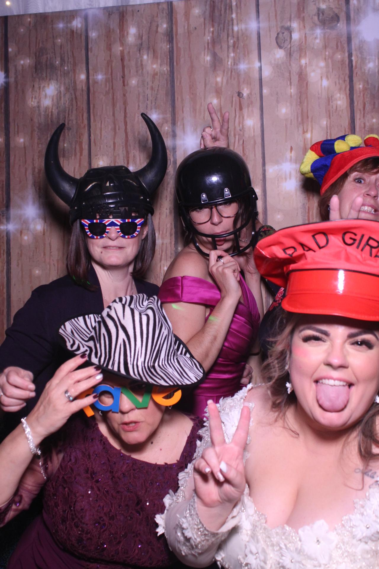 Josh and Kirsten | View more photos from the event at gallery.magicimages.uk/u/MagicImages/Josh-and-Kirsten