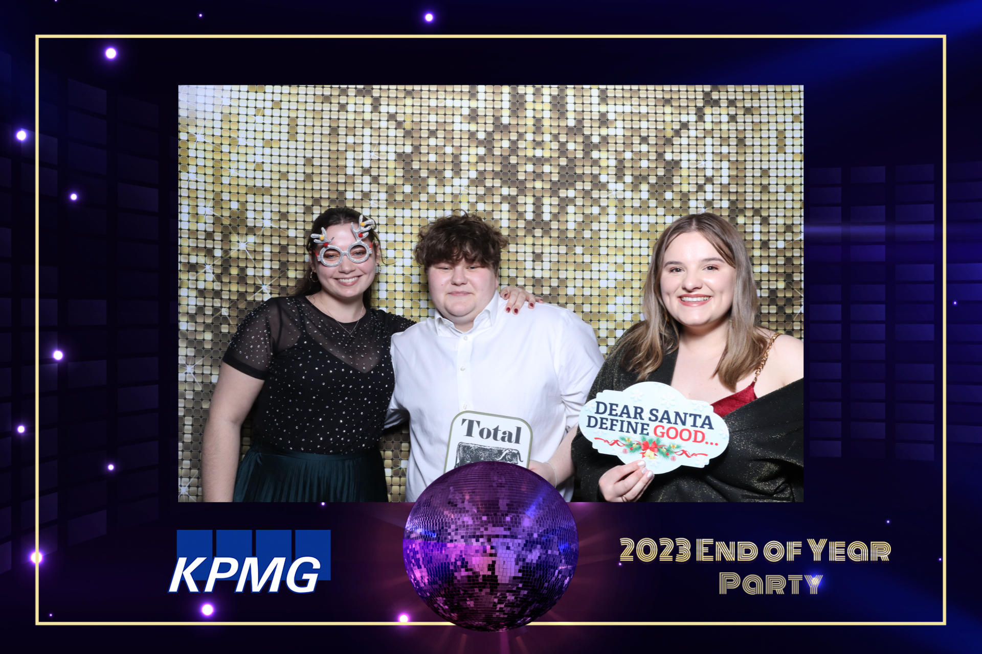 KPMG End Of Year Party  | View more photos from the event at gallery.magicimages.uk/u/MagicImages/KPMG-End-Of-Year-Party