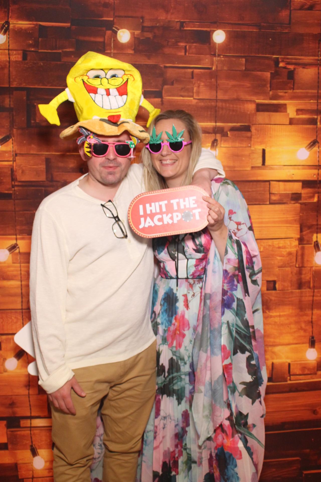 Karen & Wayne  | View more photos from the event at gallery.magicimages.uk/u/MagicImages/Karen-Wayne