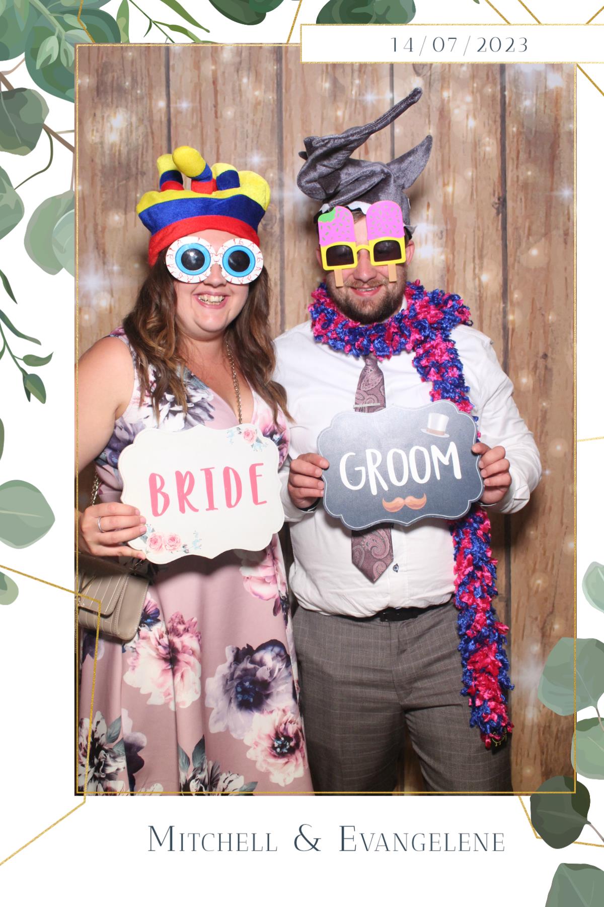 Mitchell & Evangelene  | View more photos from the event at gallery.magicimages.uk/u/MagicImages/Mitchell-Evangelene