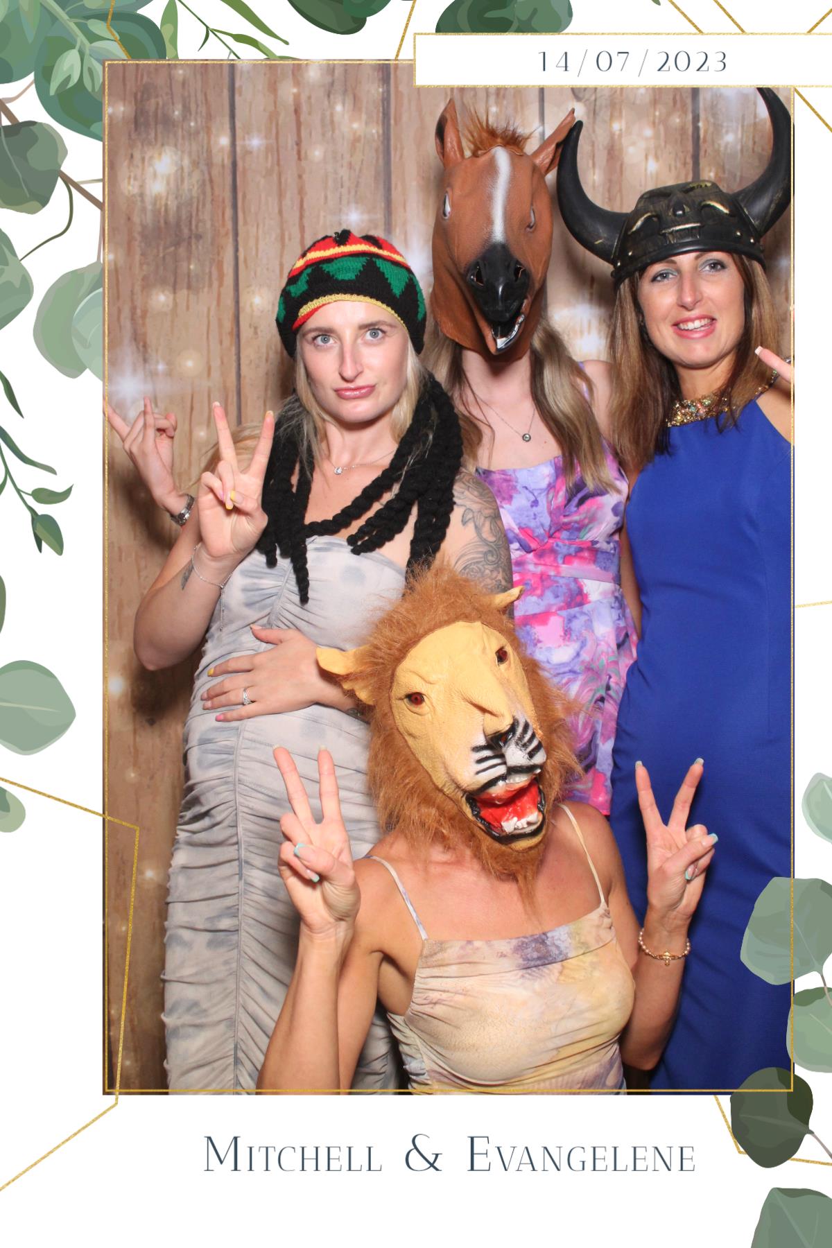 Mitchell & Evangelene  | View more photos from the event at gallery.magicimages.uk/u/MagicImages/Mitchell-Evangelene