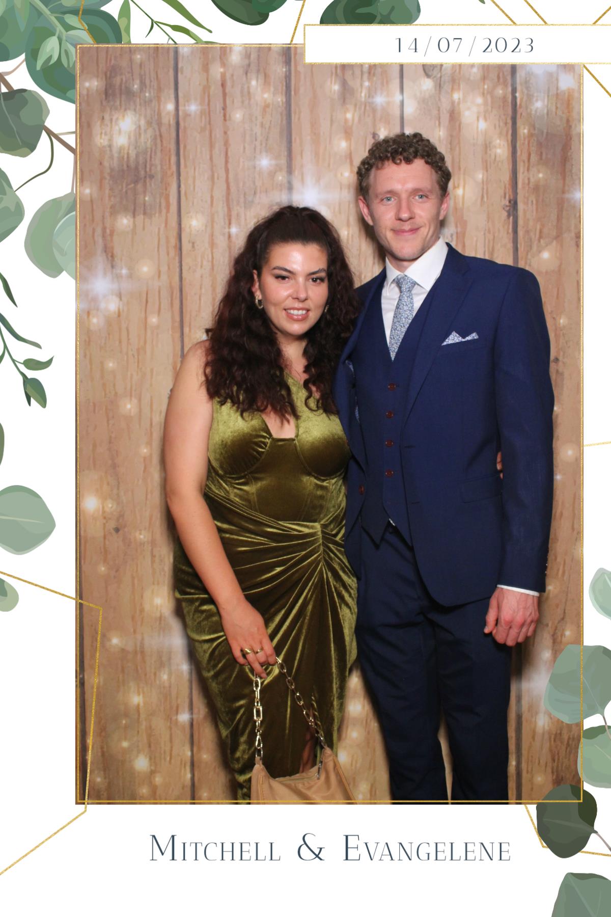 Mitchell & Evangelene  | View more photos from the event at gallery.magicimages.uk/u/MagicImages/Mitchell-Evangelene