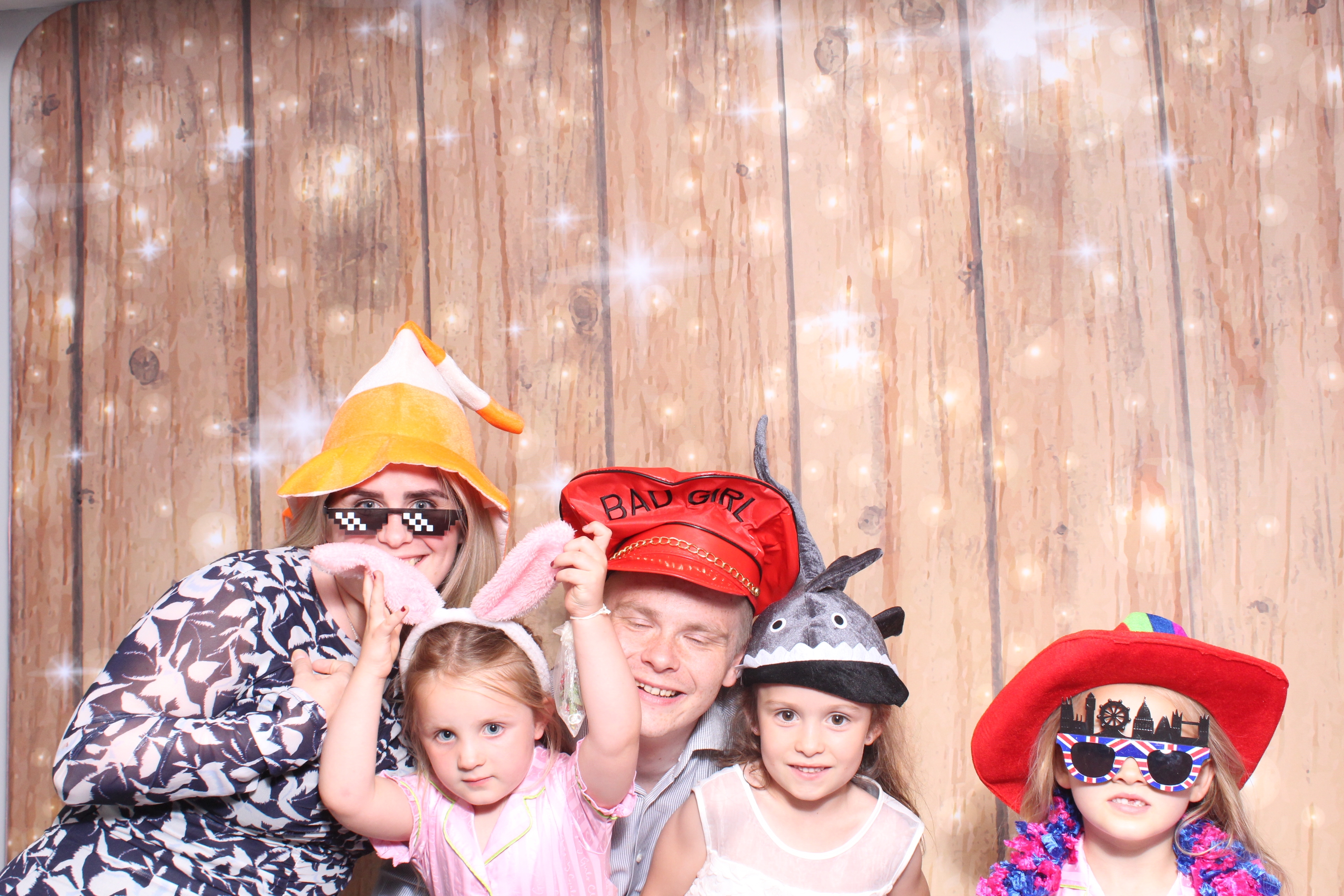 Sean & Shenley  | View more photos from the event at gallery.magicimages.uk/u/MagicImages/Sean-Shenley