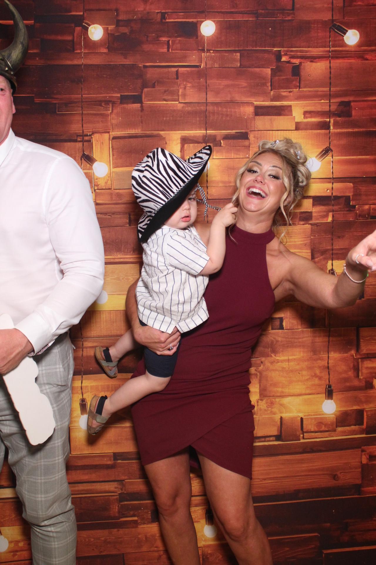 Sydney & Nathan's Wedding | View more photos from the event at gallery.magicimages.uk/u/MagicImages/Sydney-Nathans-Wedding