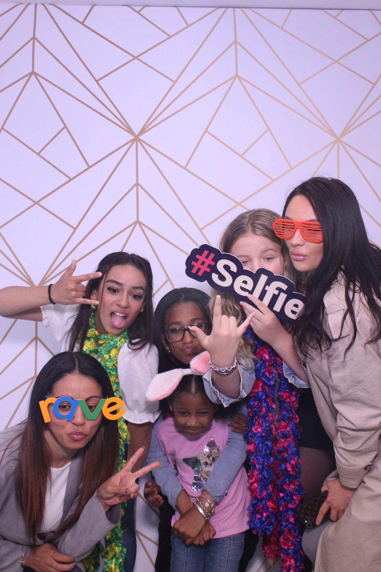 Tyiesha 15th Birthday  | View more photos from the event at gallery.magicimages.uk/u/MagicImages/Tyiesha-15th-Birthday