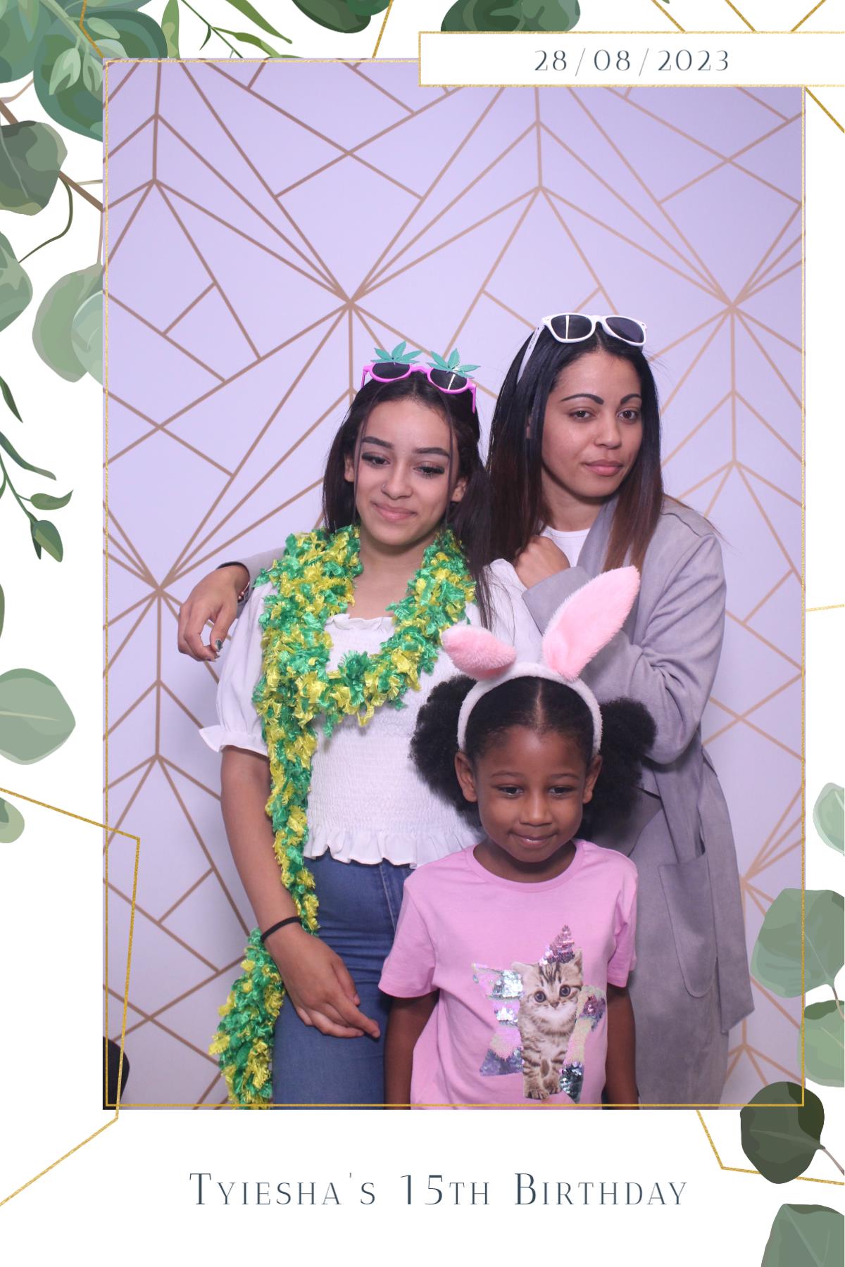 Tyiesha 15th Birthday  | View more photos from the event at gallery.magicimages.uk/u/MagicImages/Tyiesha-15th-Birthday