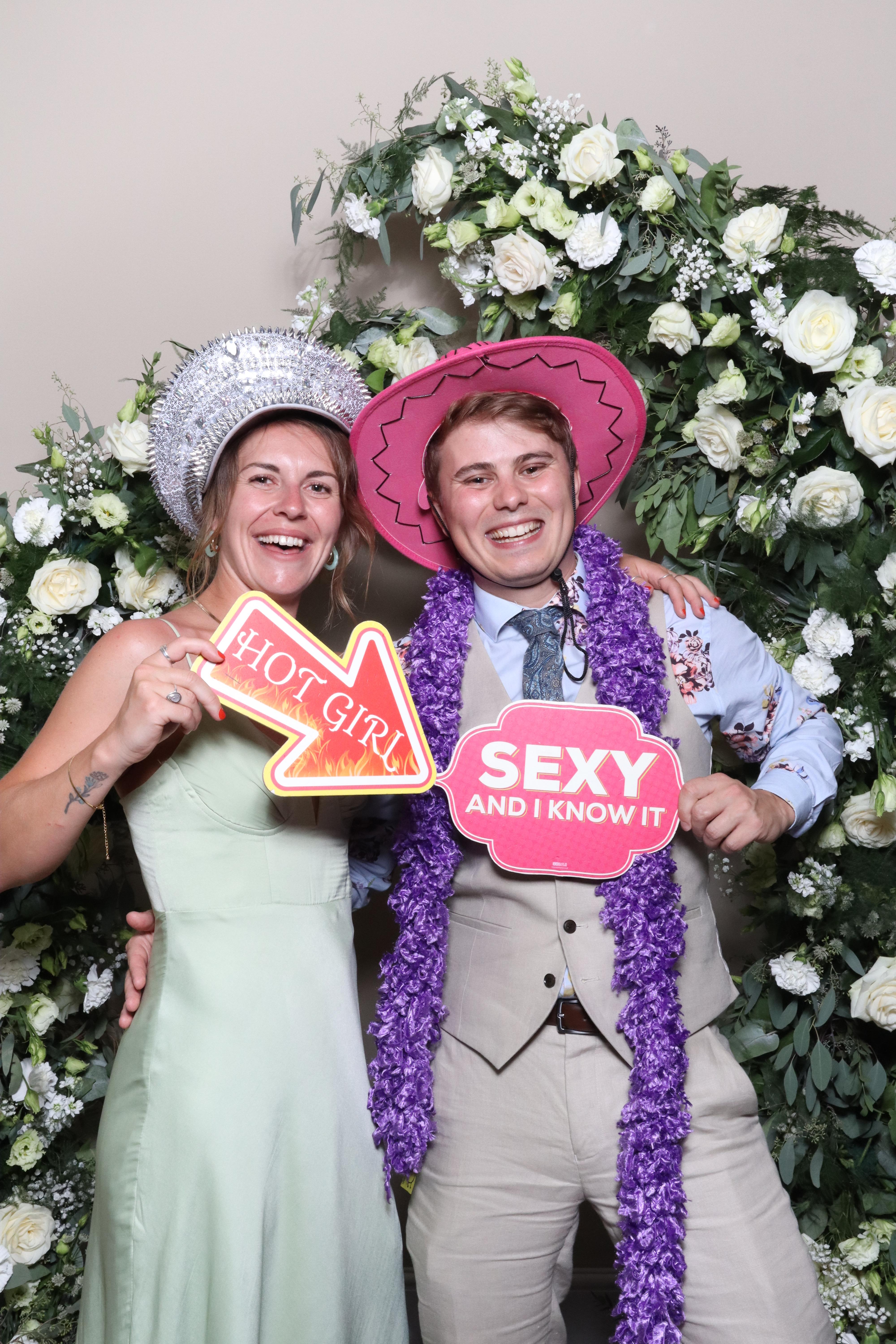 Amanda & Sam  | View more photos from the event at gallery.magicimages.uk/u/MagicImages/Amanda-Sam