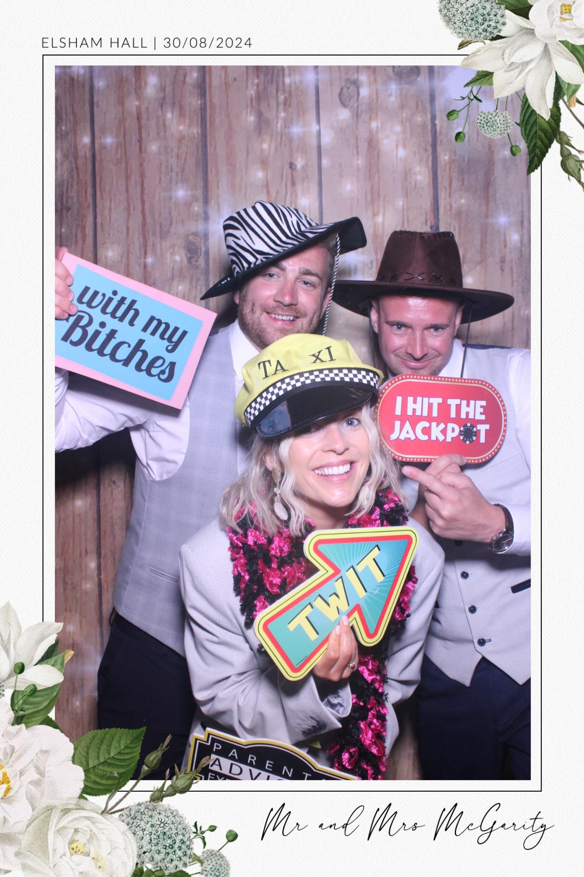 Ben and Aimee | View more photos from the event at gallery.magicimages.uk/u/MagicImages/Ben-and-Aimee