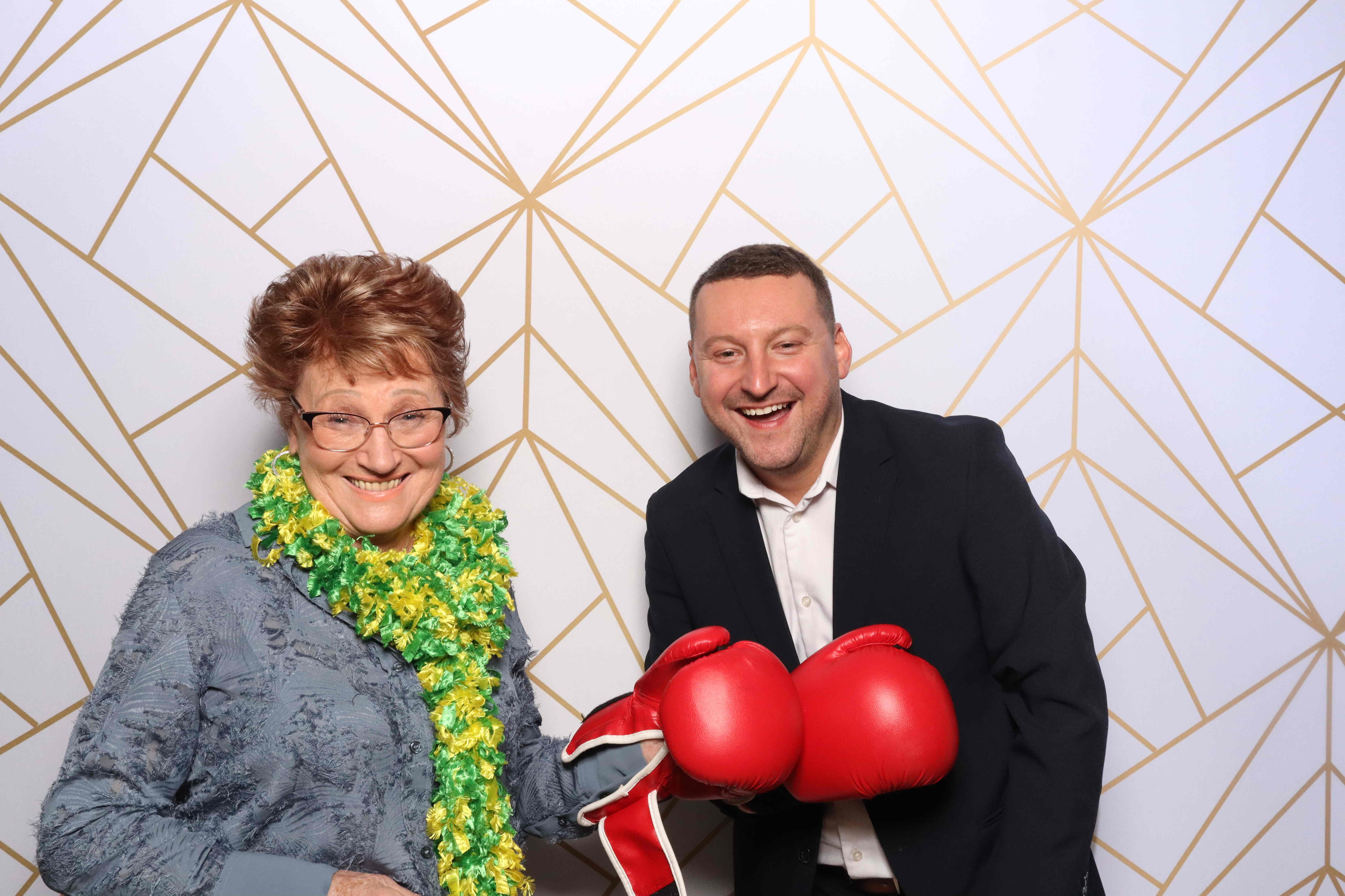 Dan & Rachael  | View more photos from the event at gallery.magicimages.uk/u/MagicImages/Dan-Rachael